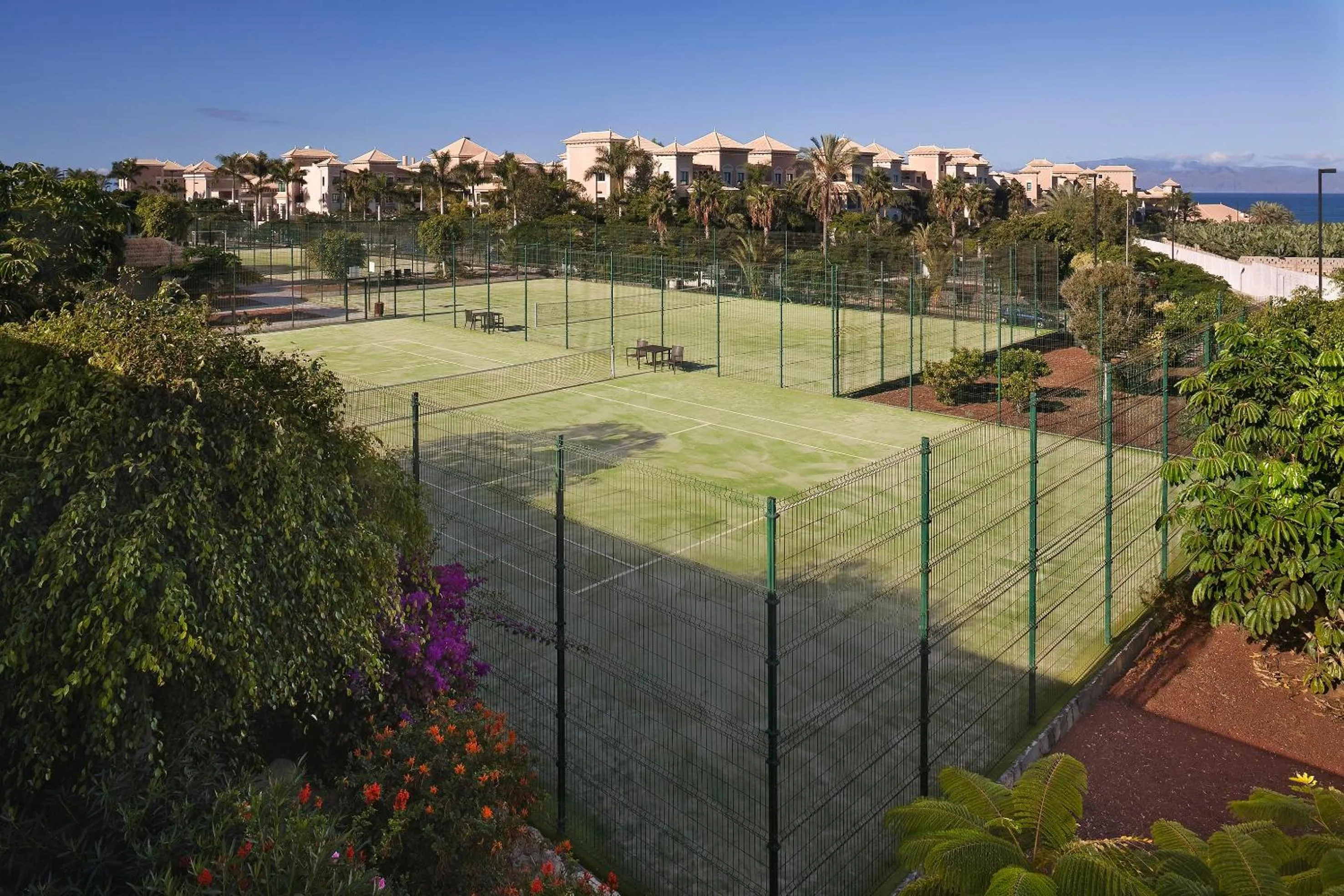 Tennis court in Gran Melia Palacio de Isora Resort & Spa
