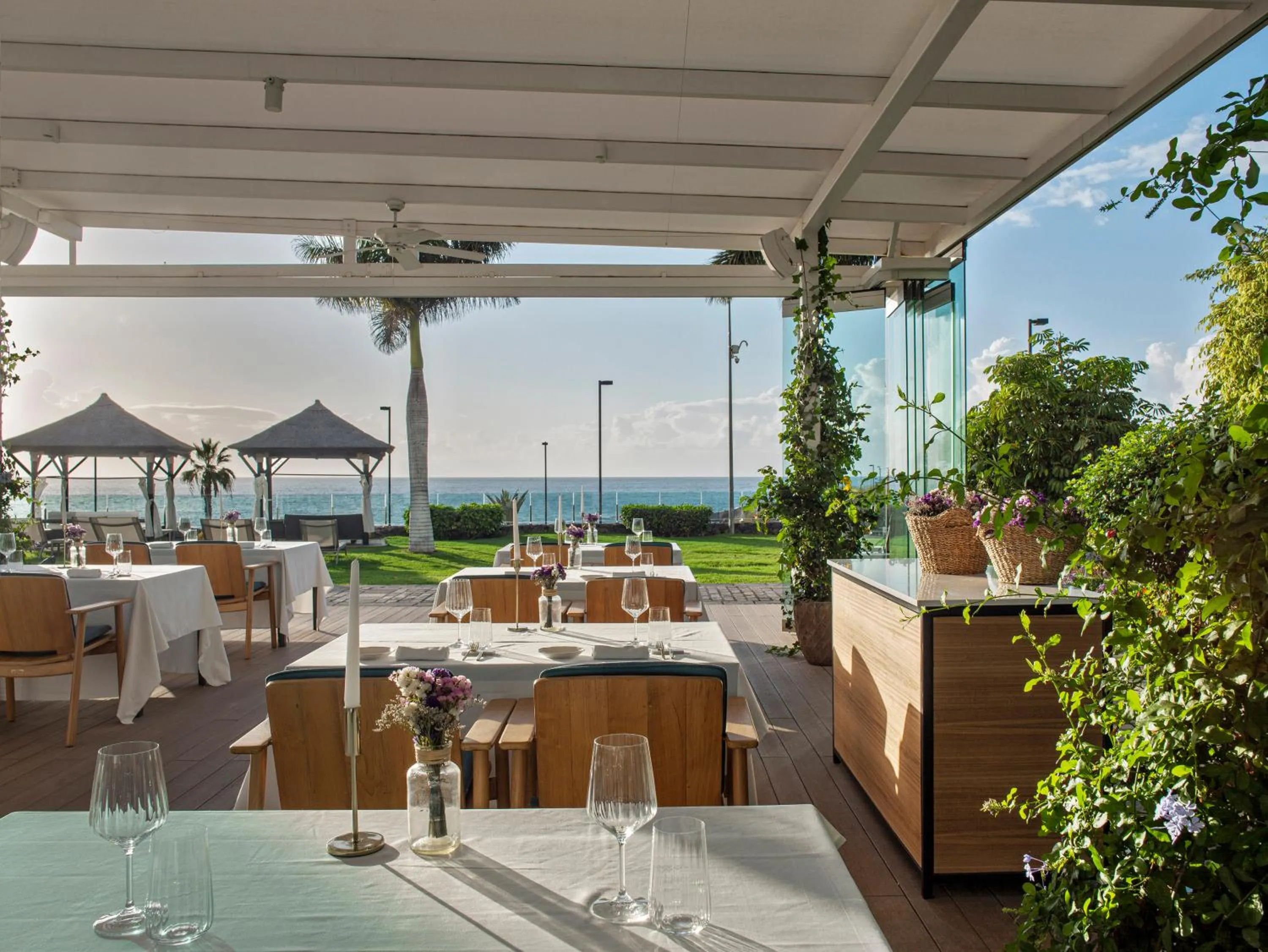 Patio in Gran Melia Palacio de Isora Resort & Spa