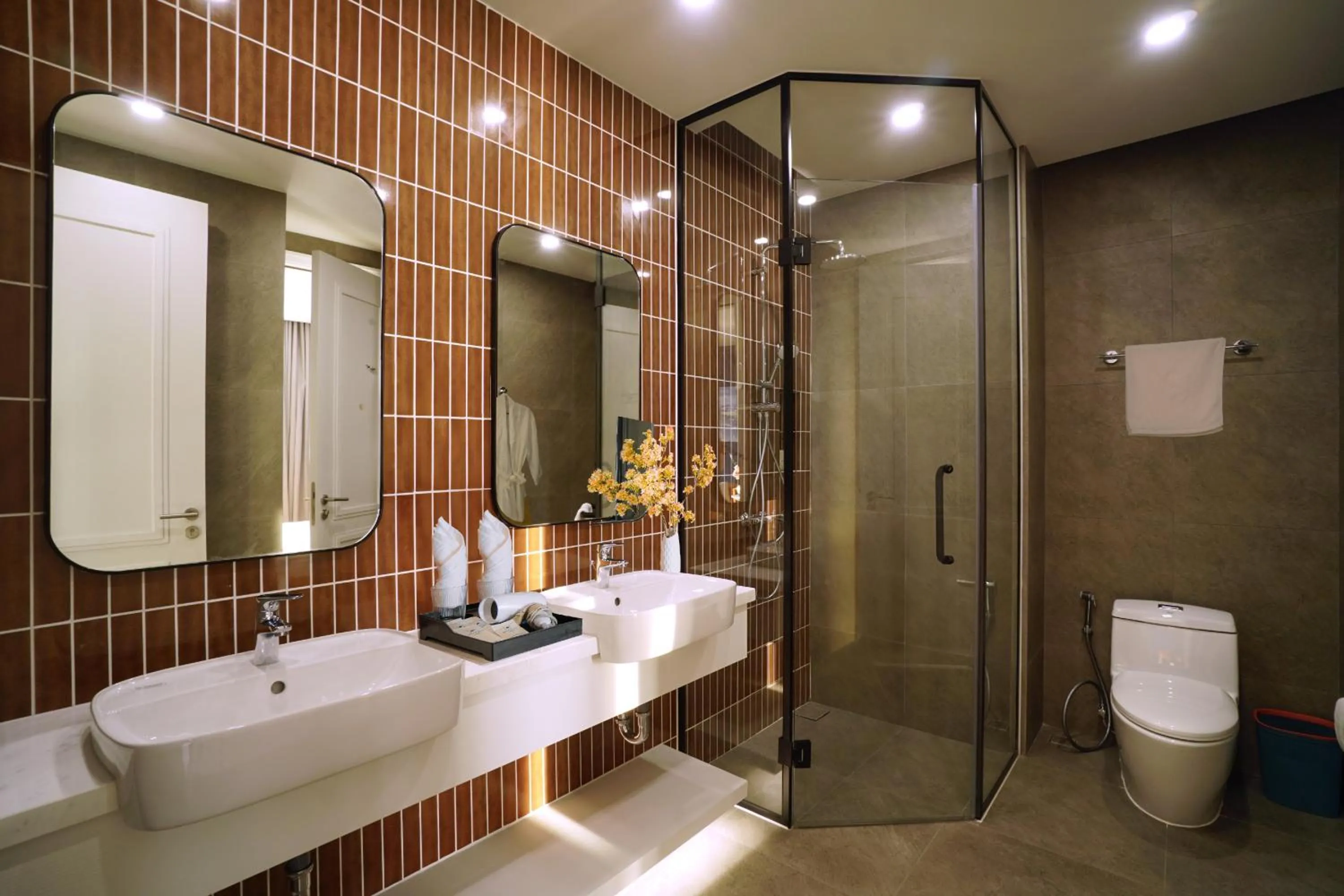 Shower in Sole Casa Phu Quoc