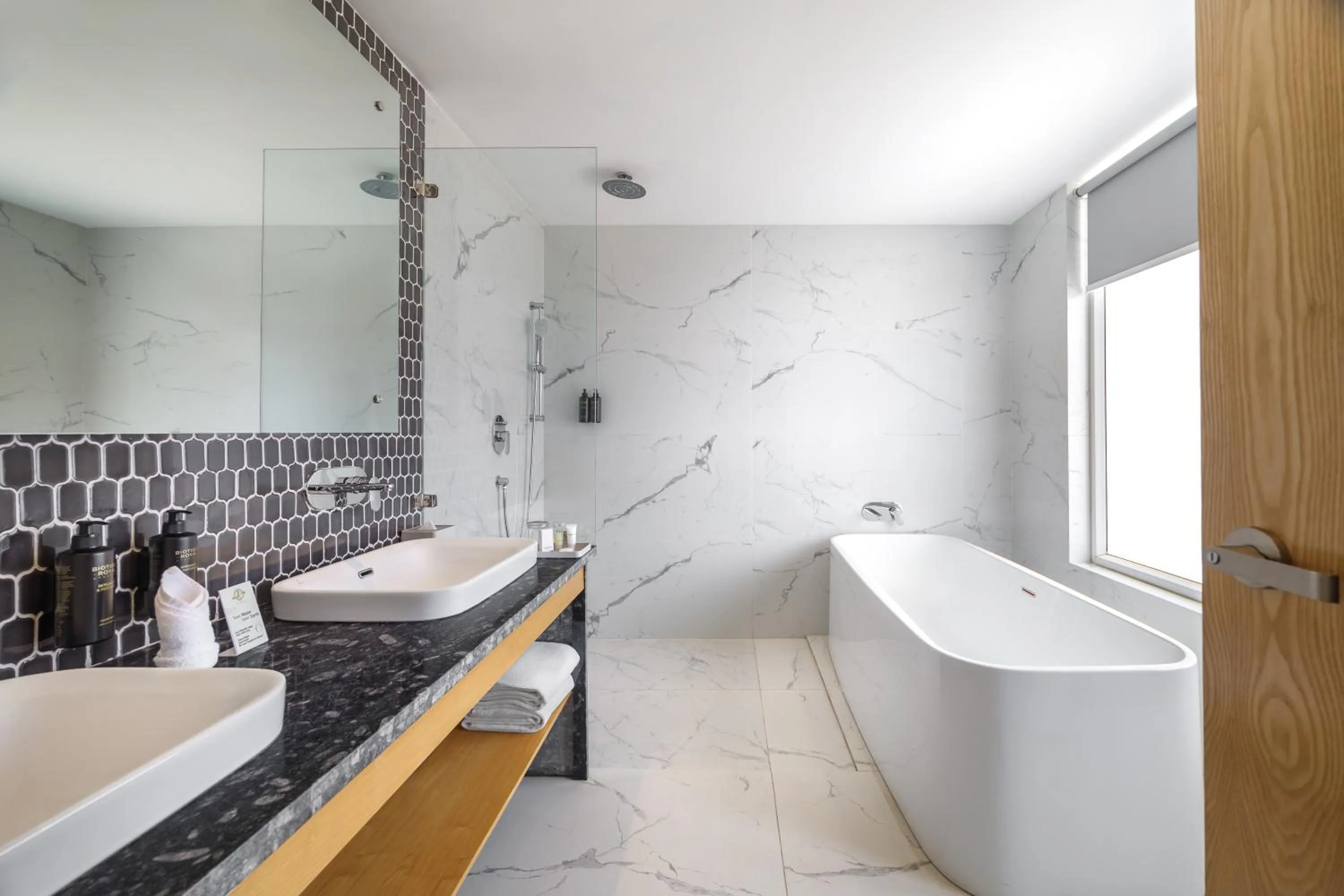 Hot Tub in Hotel Anuttara