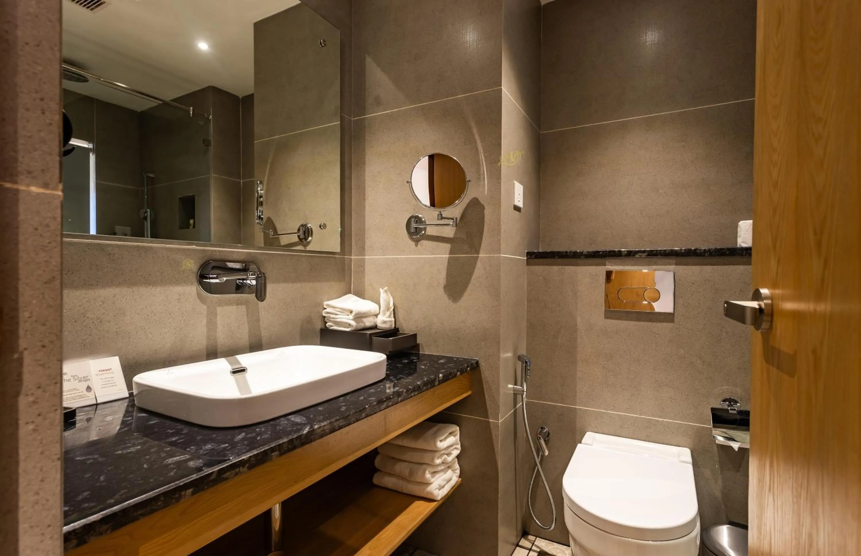 Bathroom in Hotel Anuttara