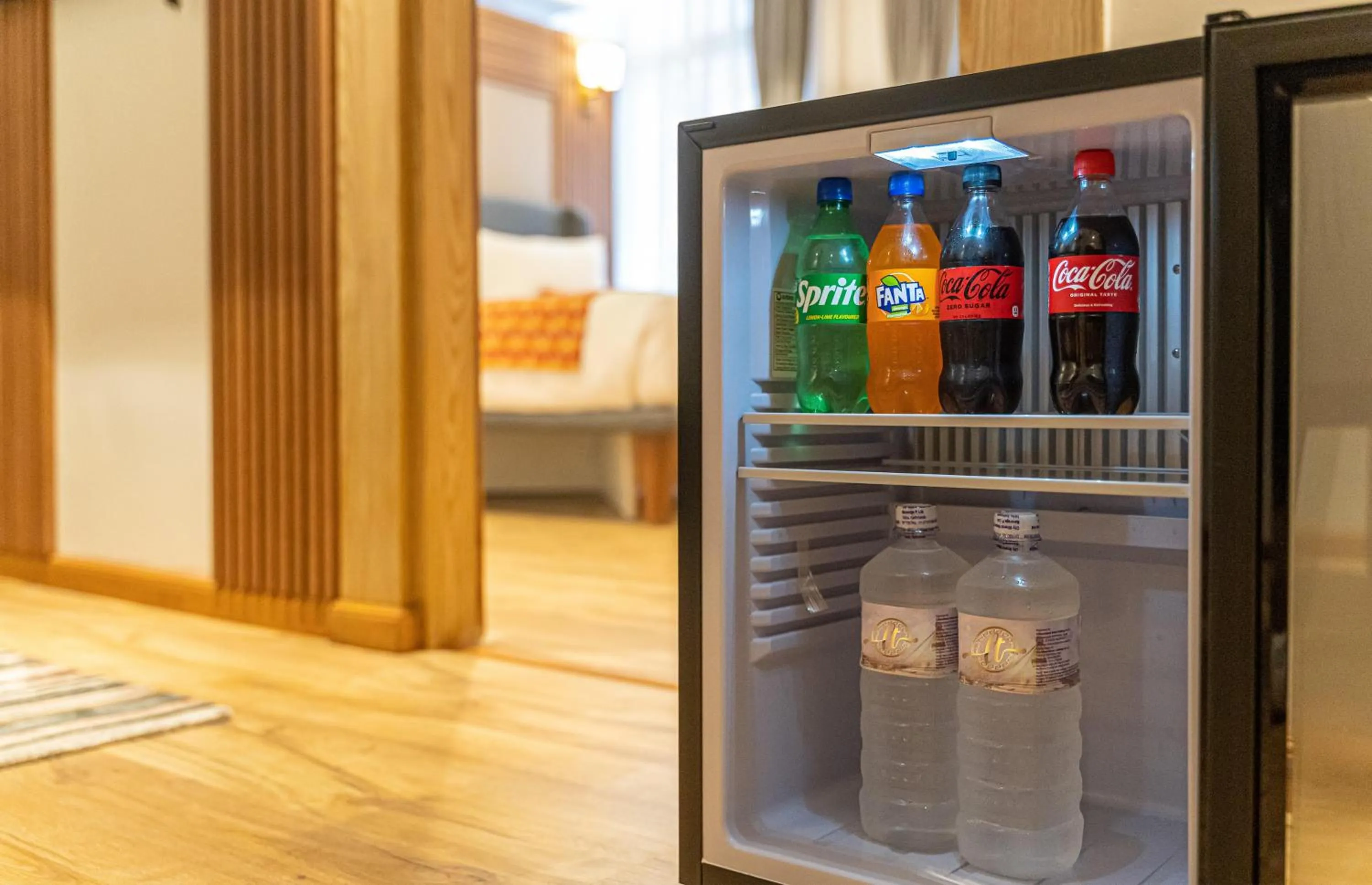 minibar in Hotel Anuttara