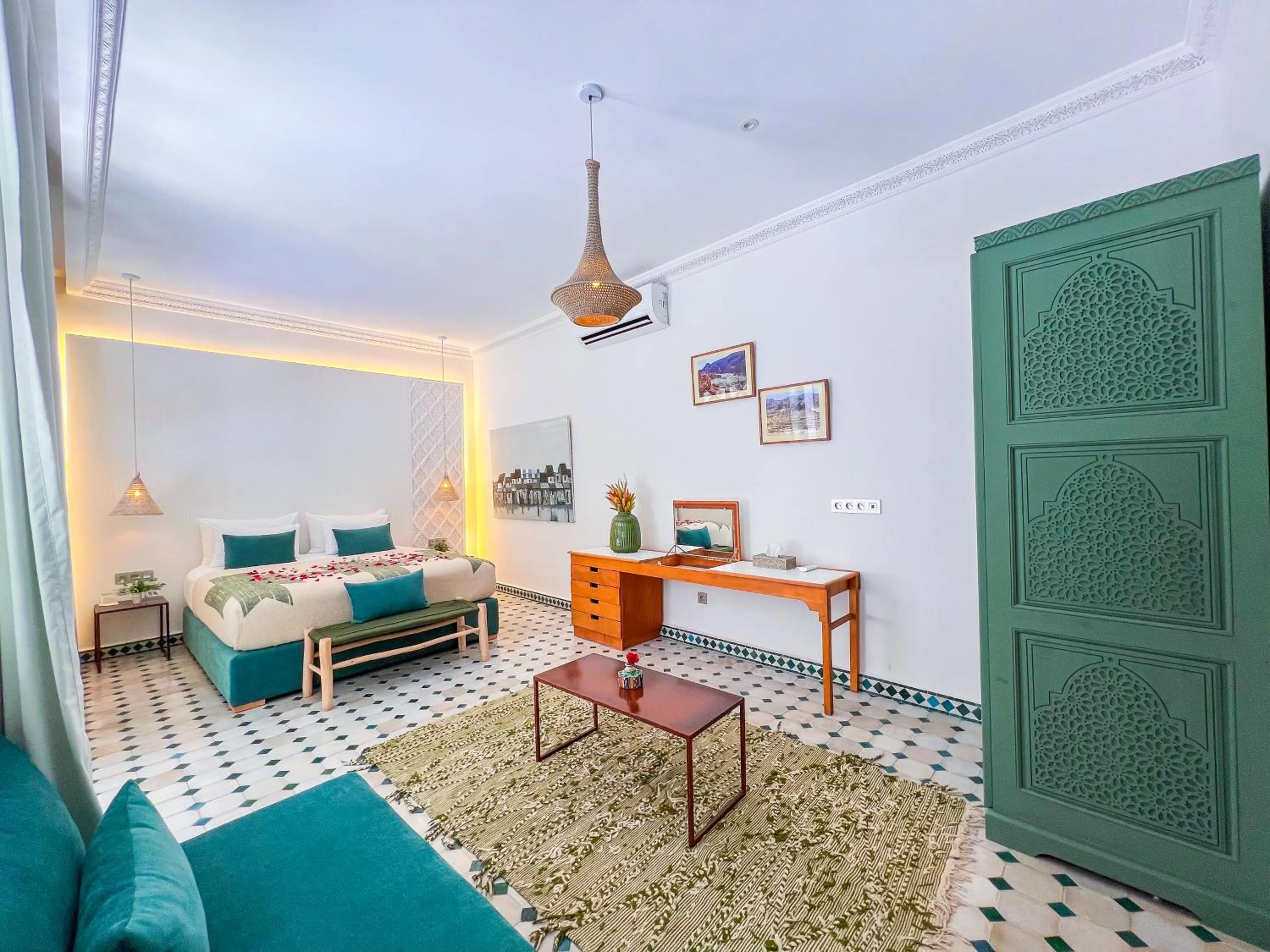 Bed in Riad Kech One & Spa