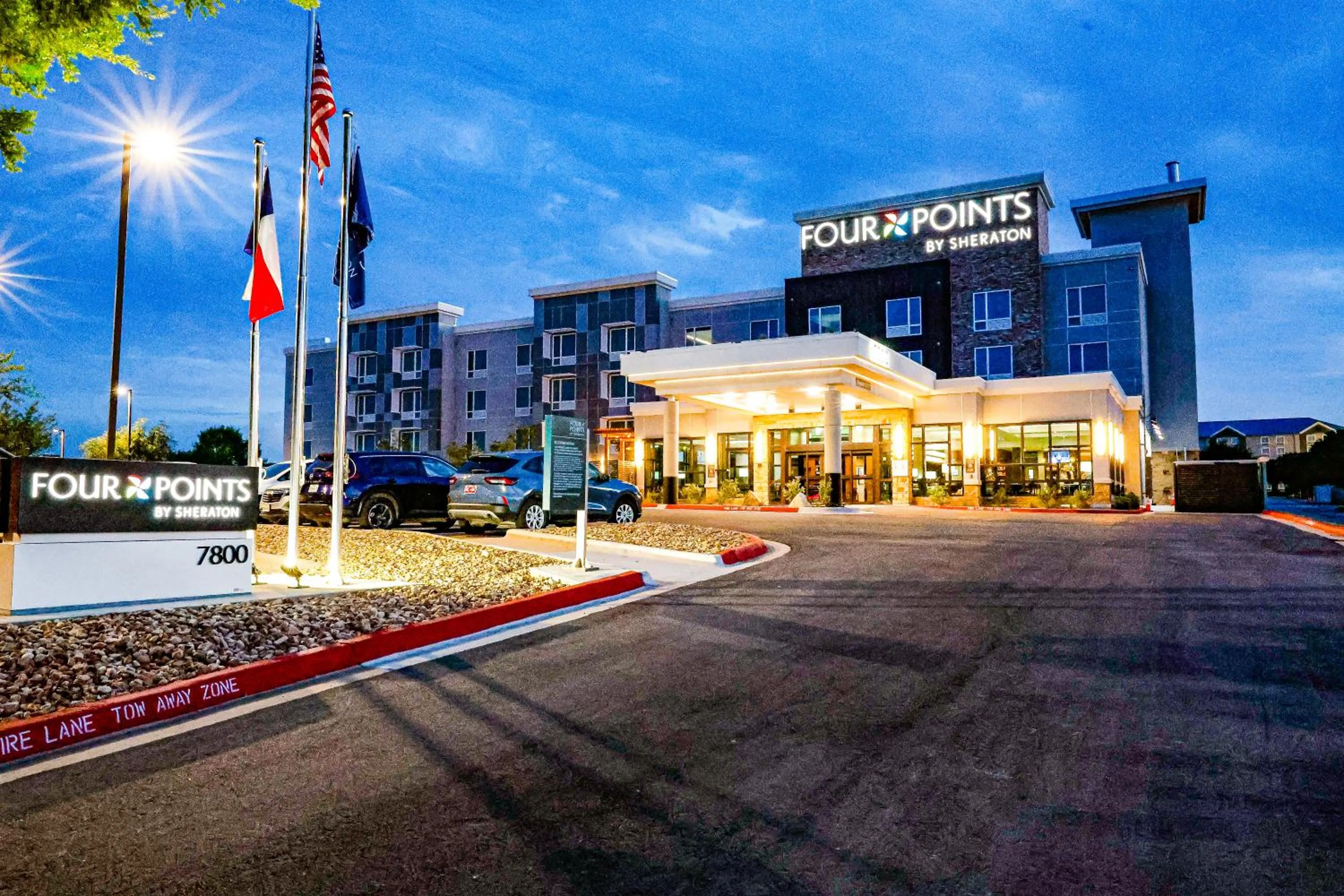 Property building in Four Points by Sheraton Austin Airport