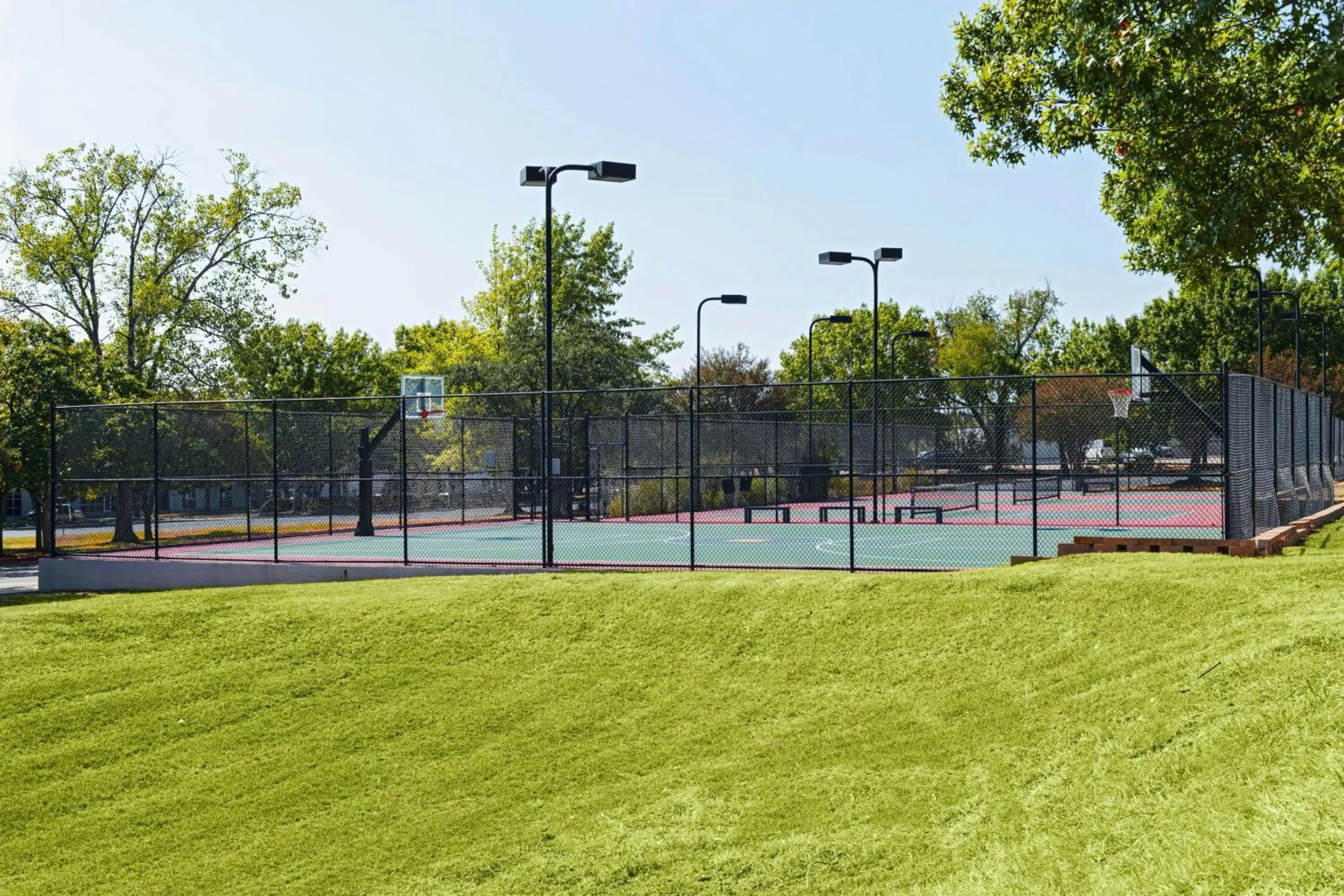 Fitness centre/facilities in Four Points by Sheraton Austin Airport