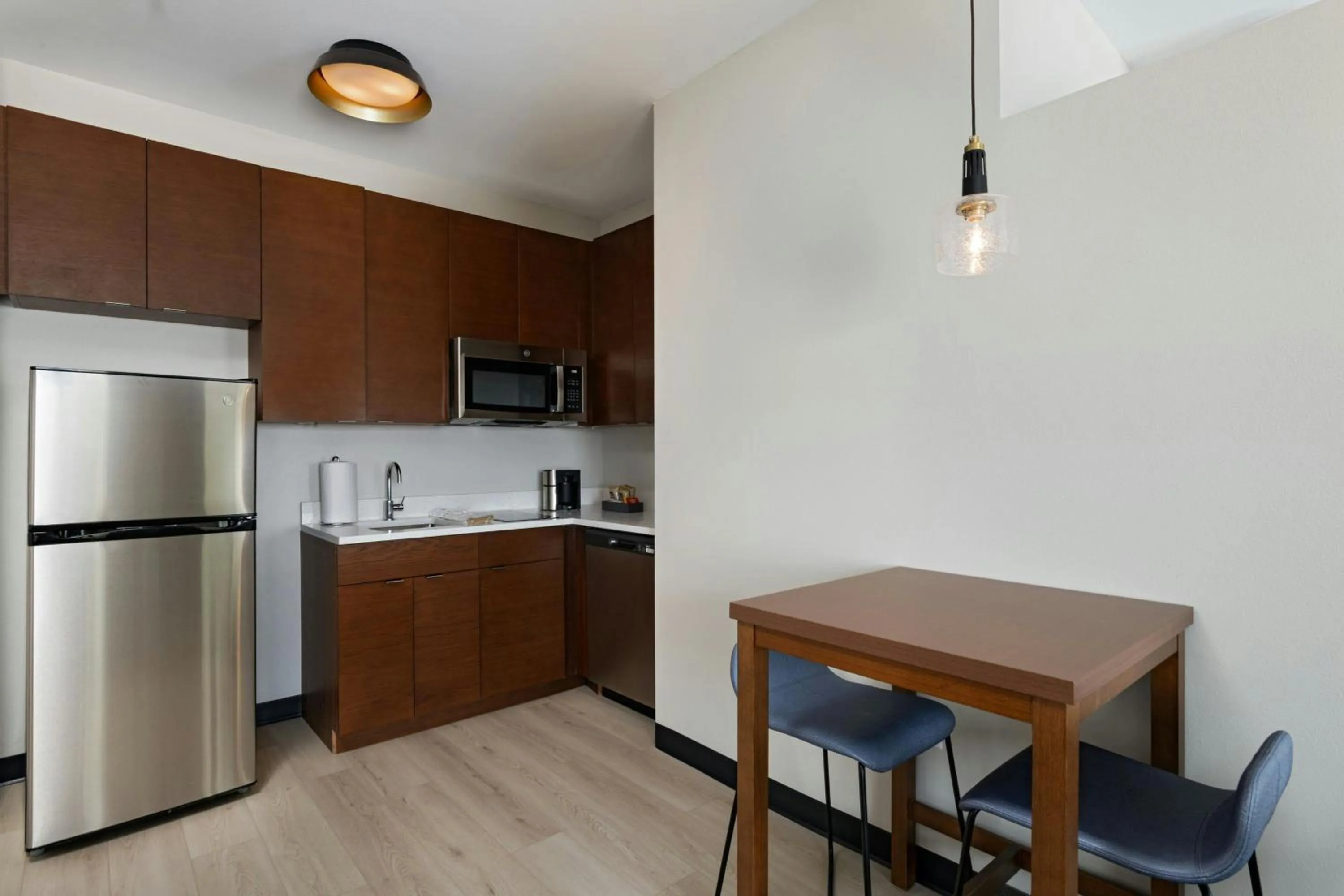 Kitchen or kitchenette in Residence Inn by Marriott Georgetown