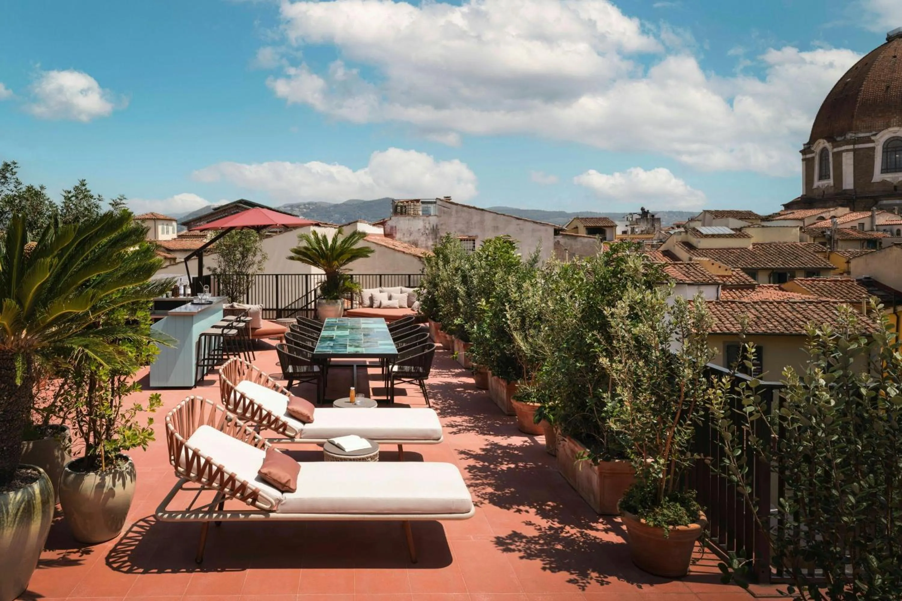 Photo of the whole room in W Florence