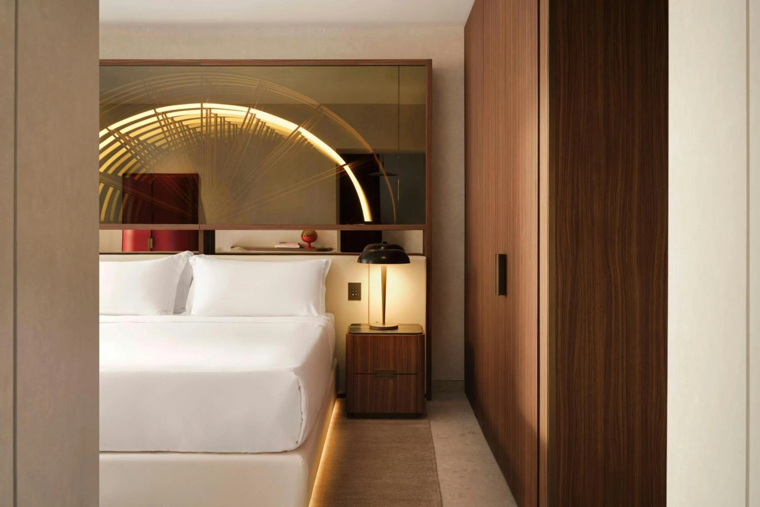 Photo of the whole room, Bed in W Florence