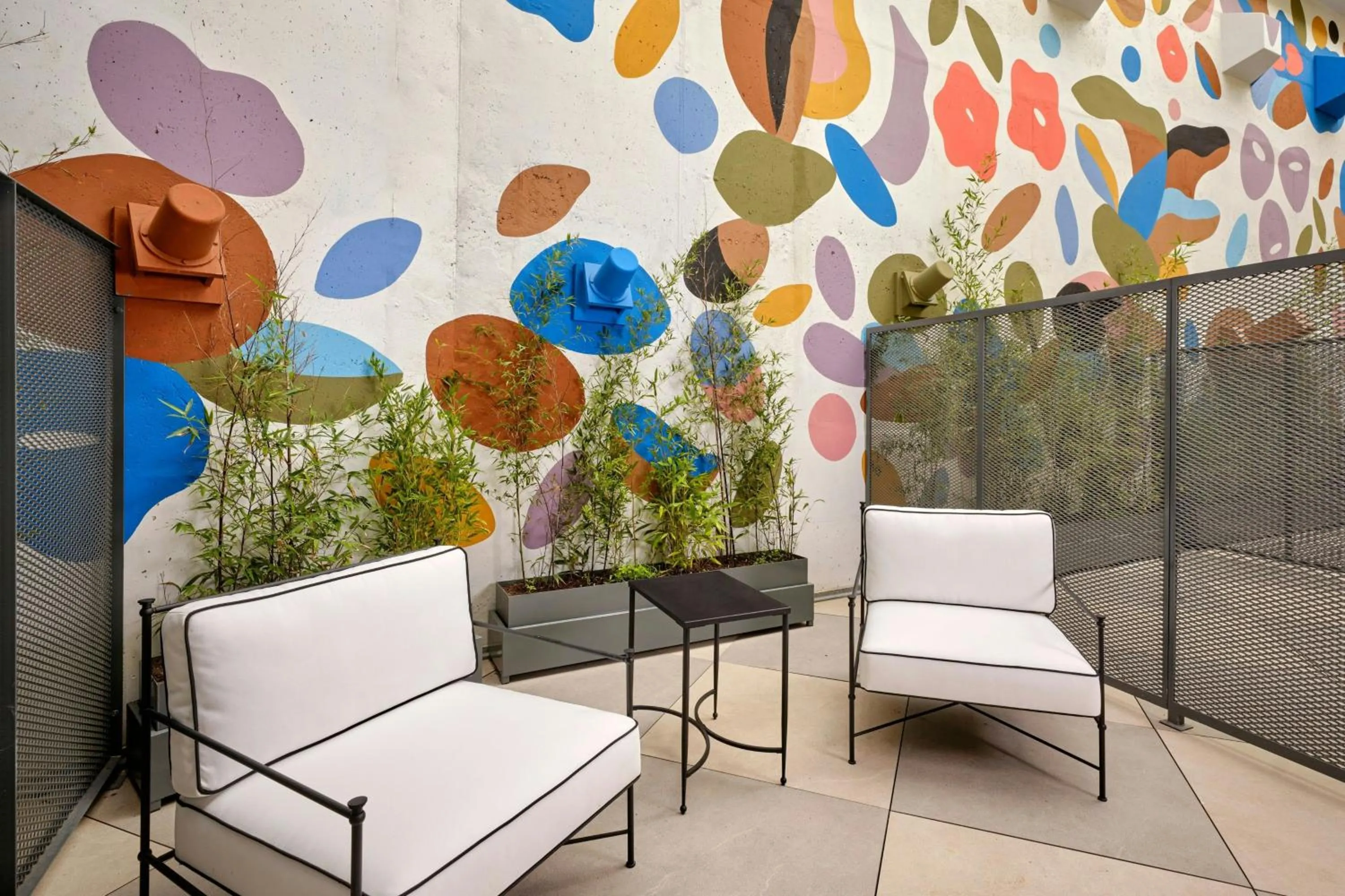 Photo of the whole room in Origine Porto Gaia, a Tribute Portfolio Hotel