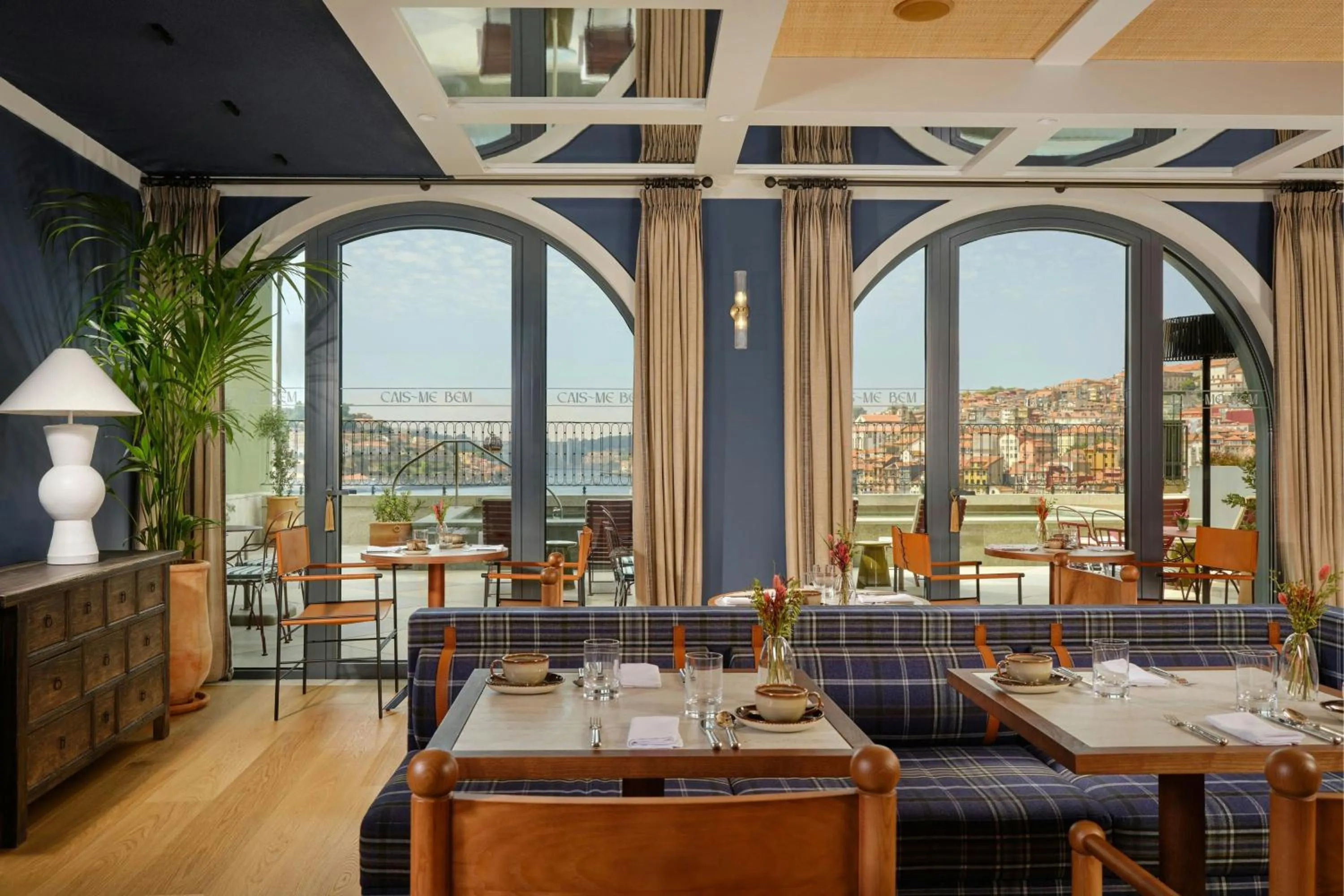 Breakfast in Origine Porto Gaia, a Tribute Portfolio Hotel