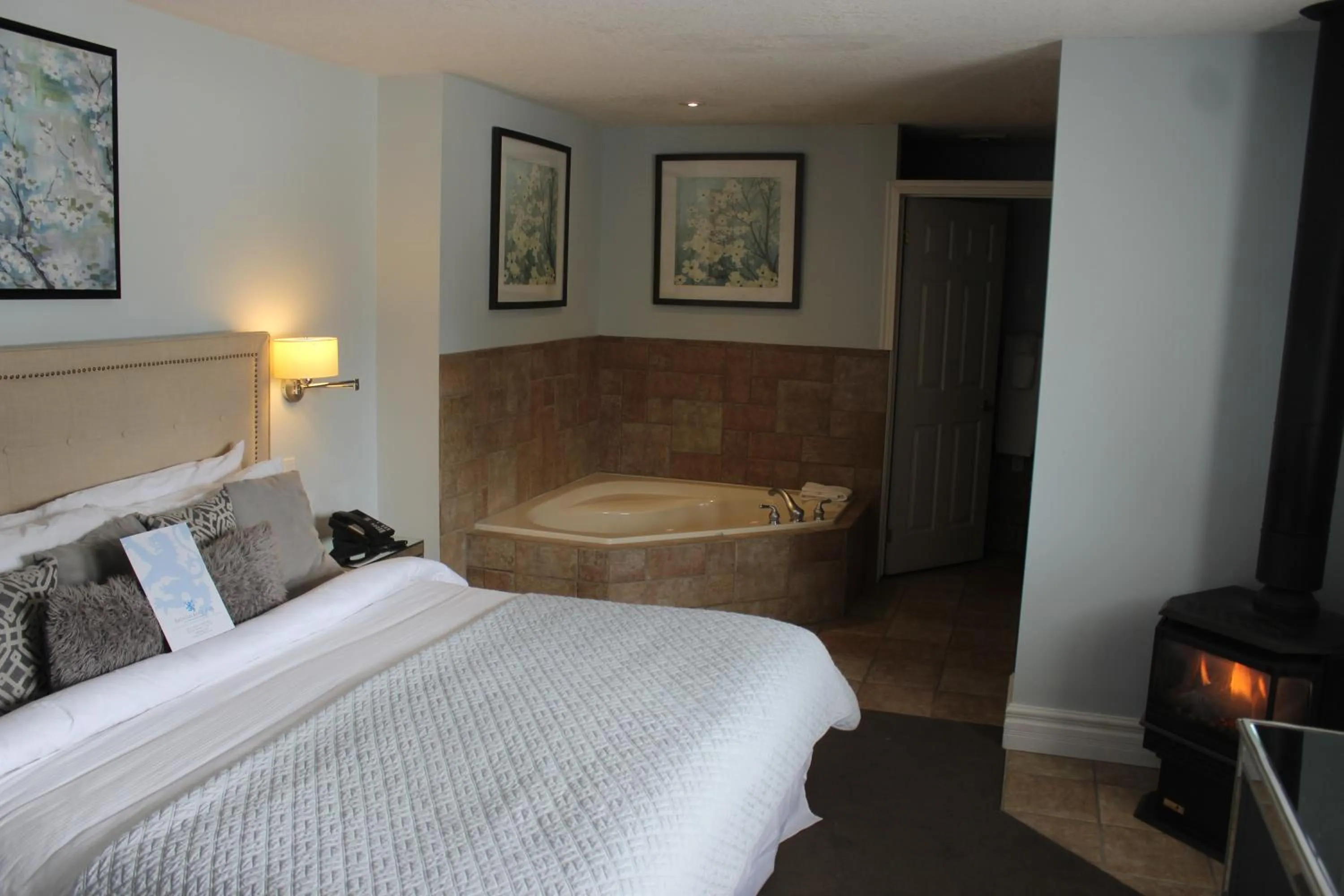 Bed in The Breadalbane Inn