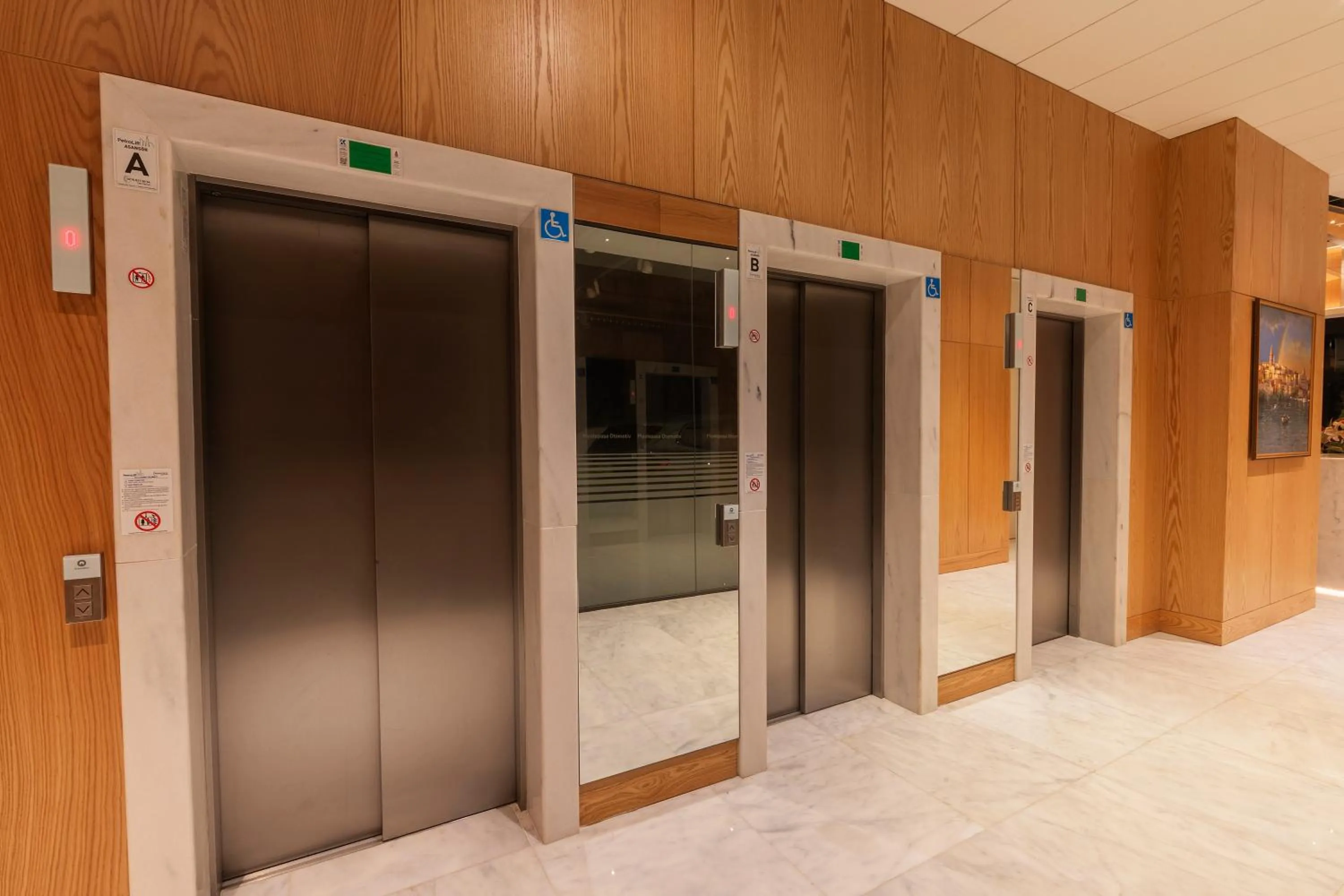 Lobby or reception in Meroddi Beyoğlu Residence