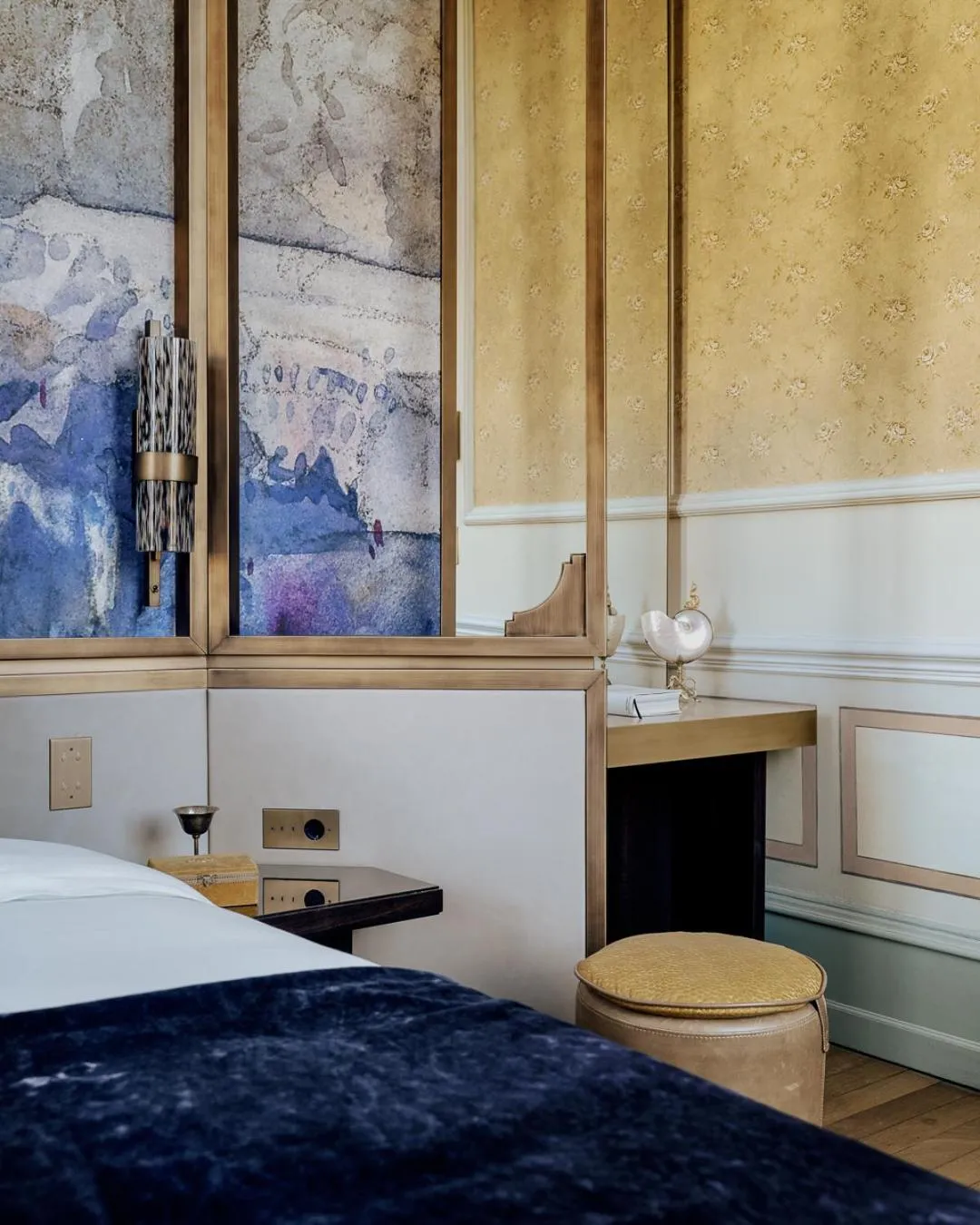 Bedroom, Bed in Villa Pétrusse - Relais & Châteaux