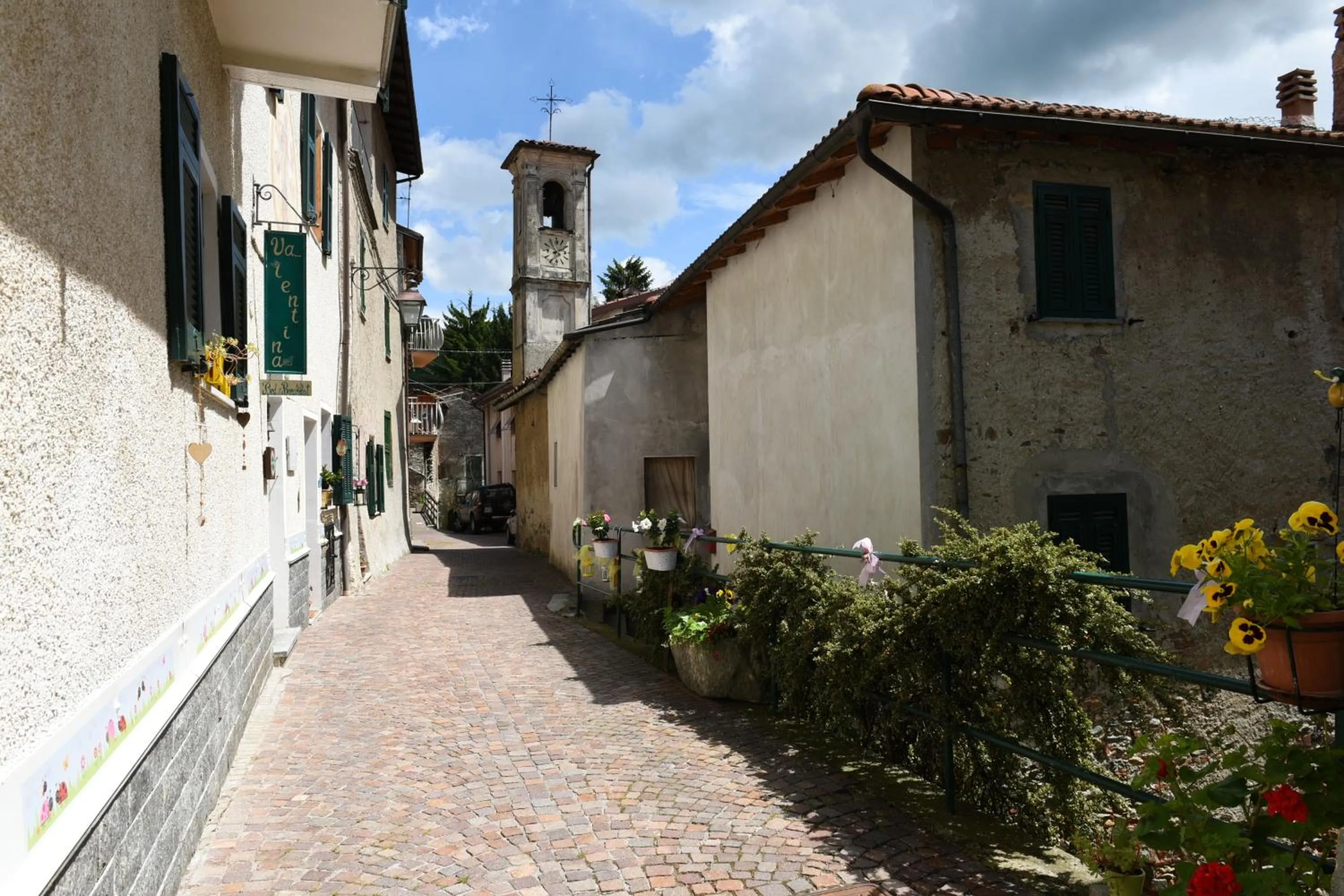 Facade/entrance in B&B Va...lentina