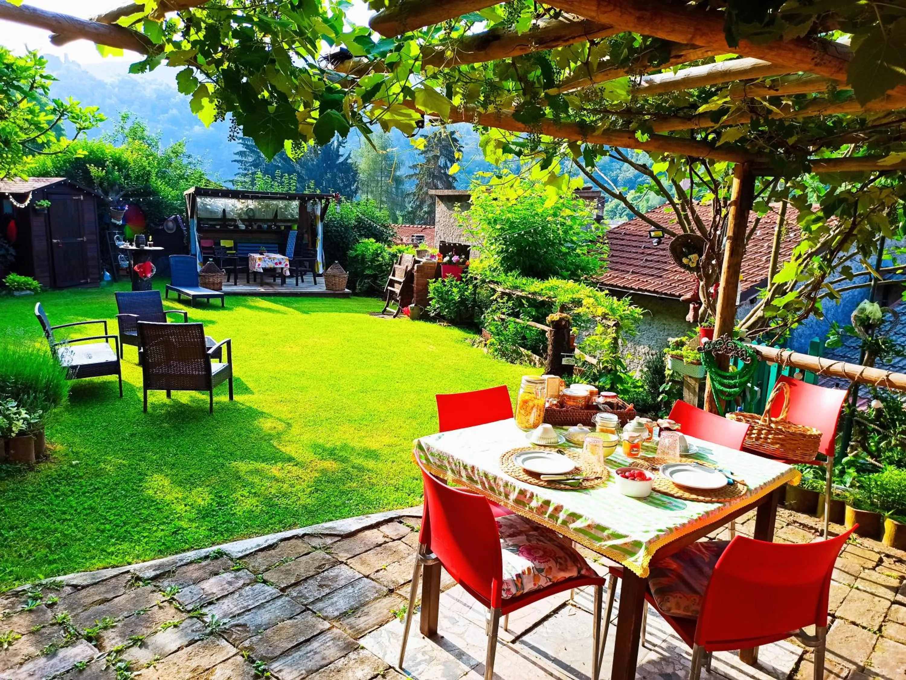 Garden in B&B Va...lentina