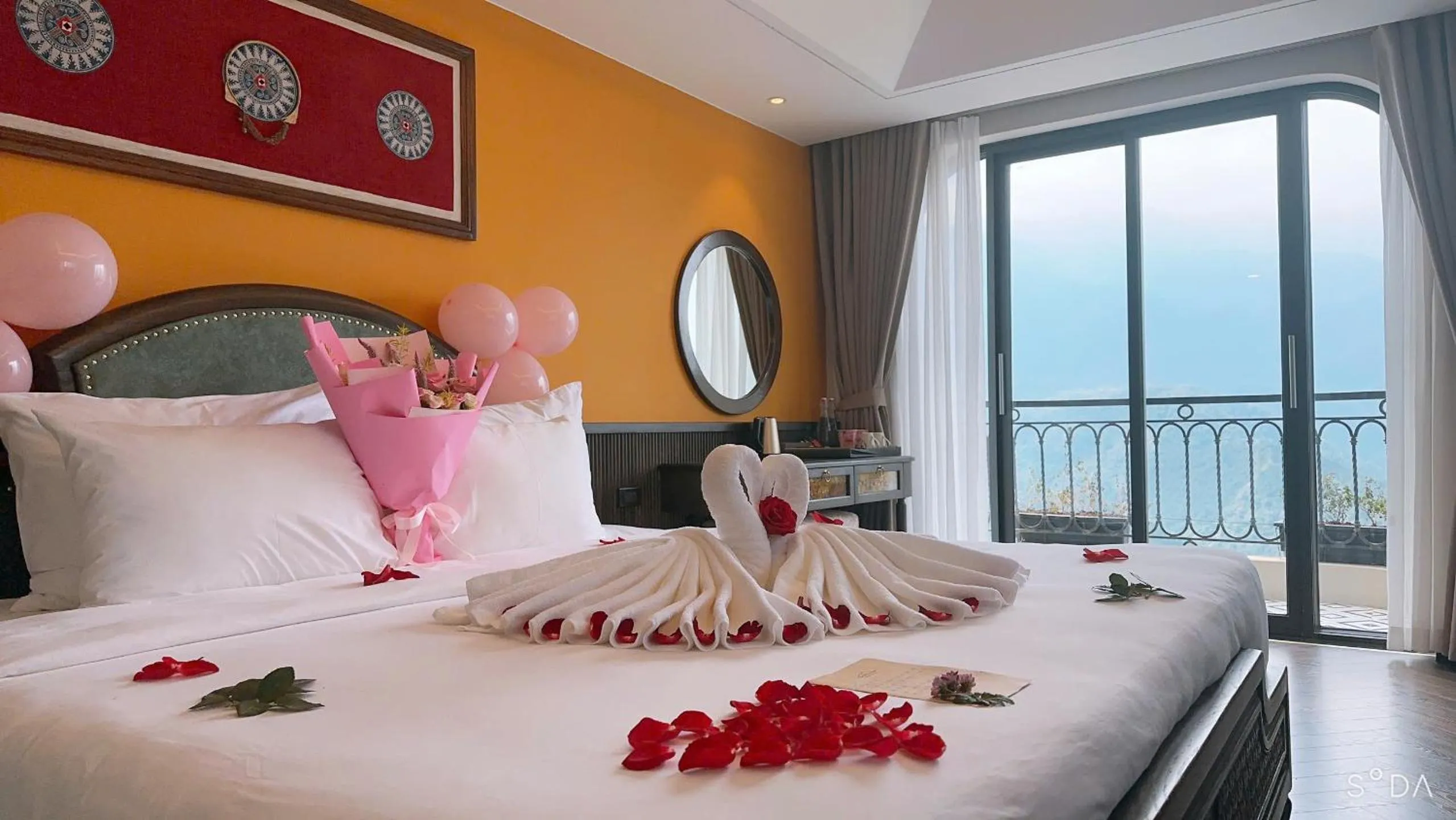 Bed in Fansipan View Hotel