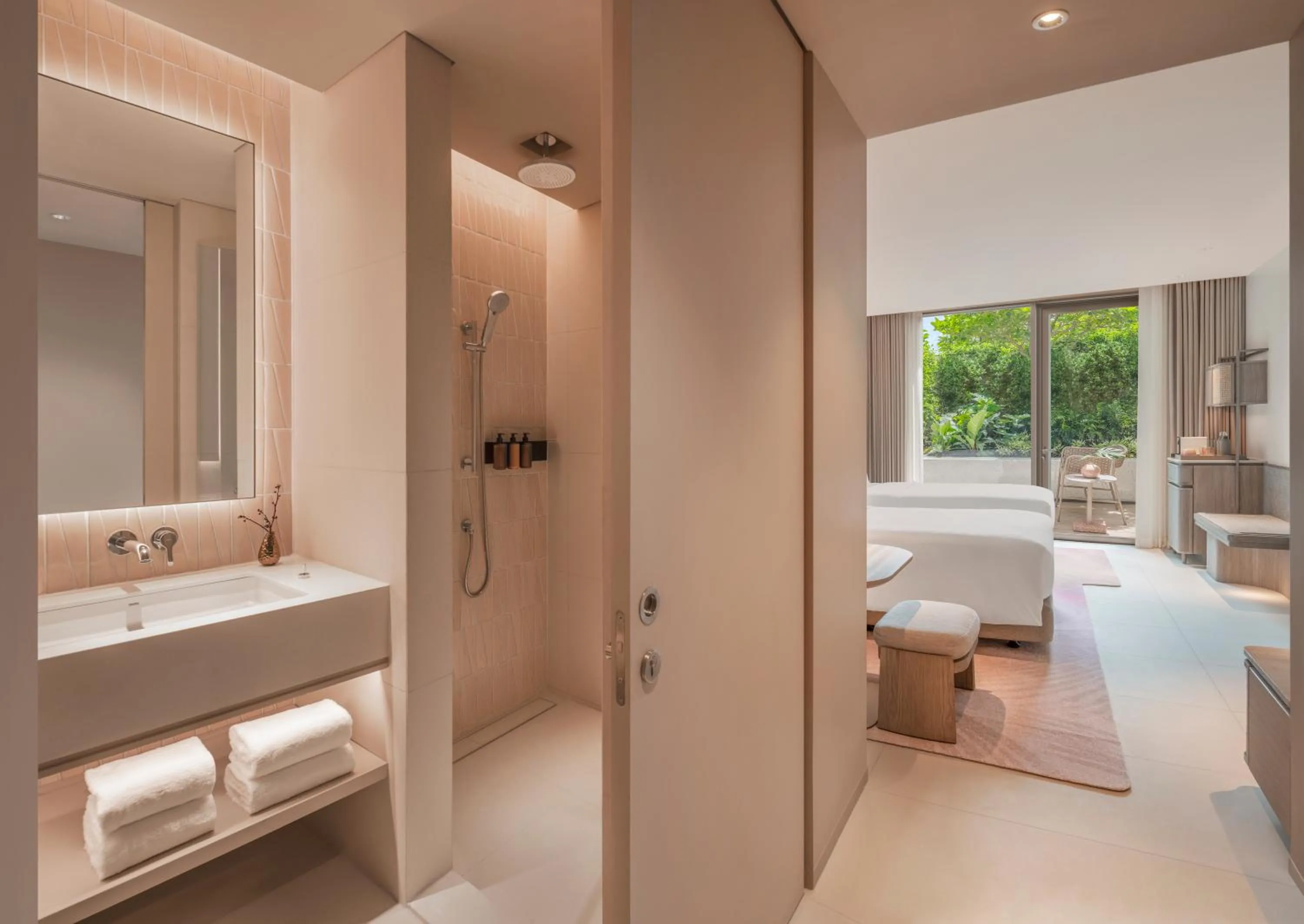 Shower, Bed in Kromo Bangkok, Curio Collection By Hilton