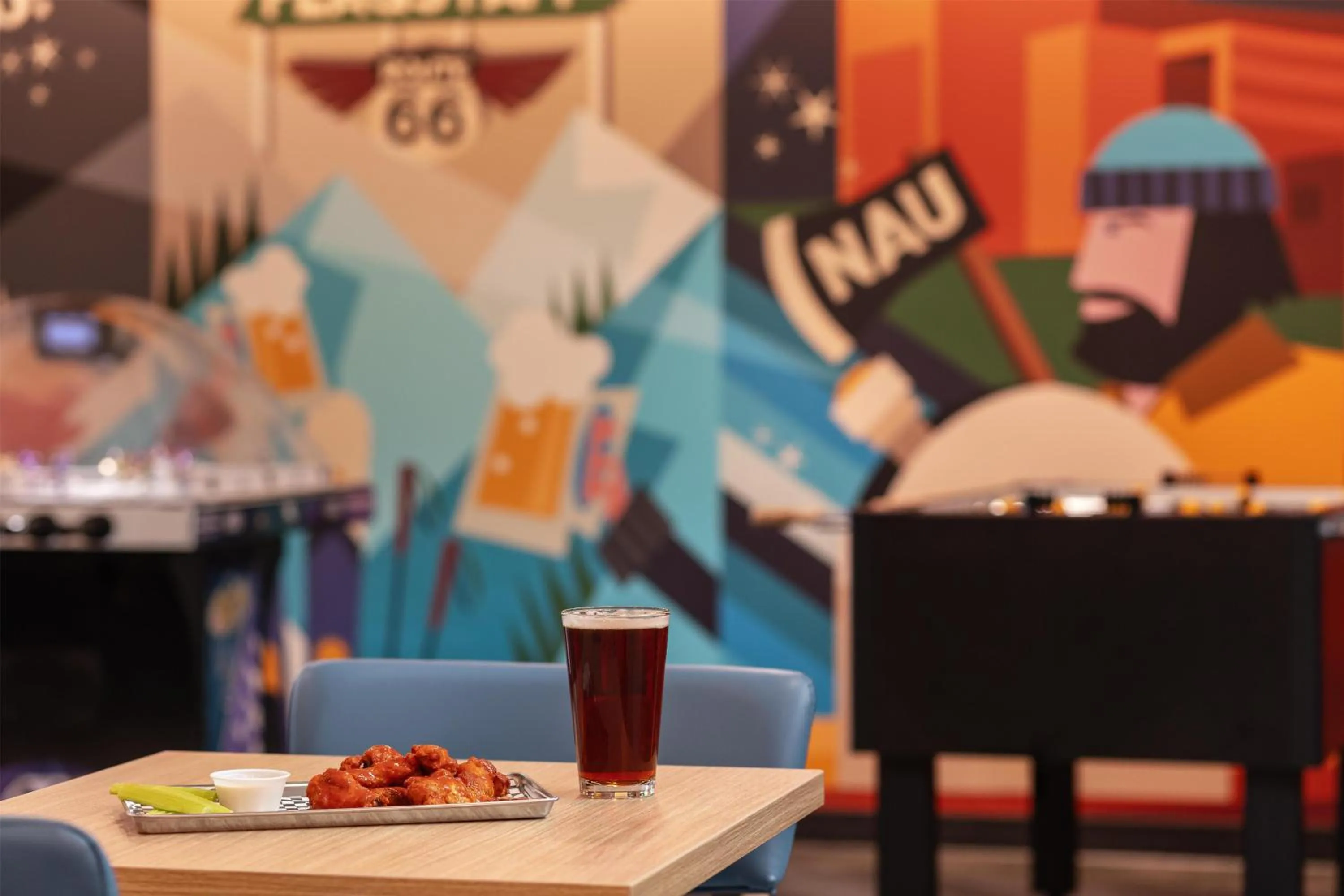 Lounge or bar in Tru By Hilton Flagstaff