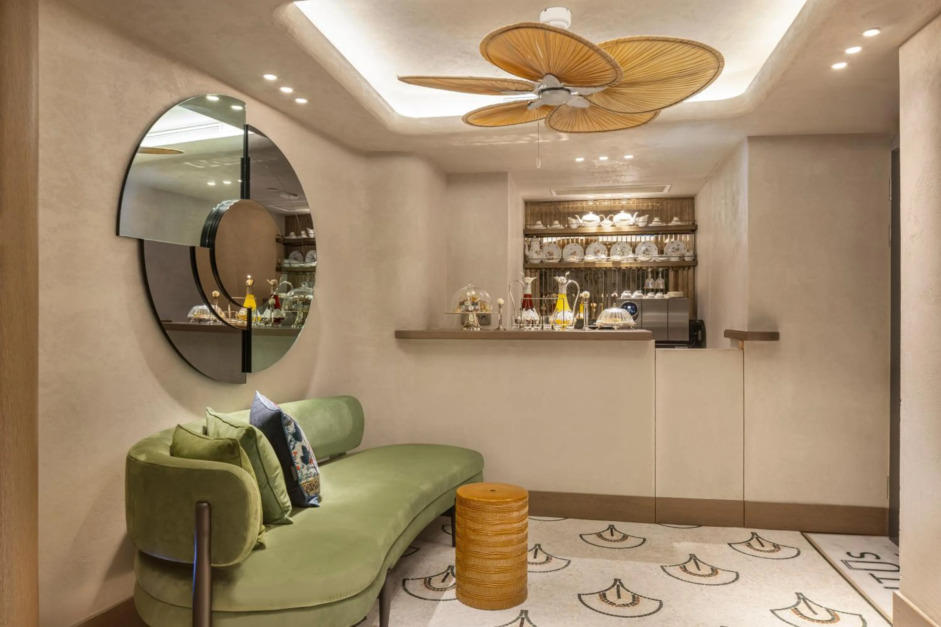 Lounge or bar in The Ritus Hotel Istanbul Sultanahmet, Tapestry Collection by Hilton