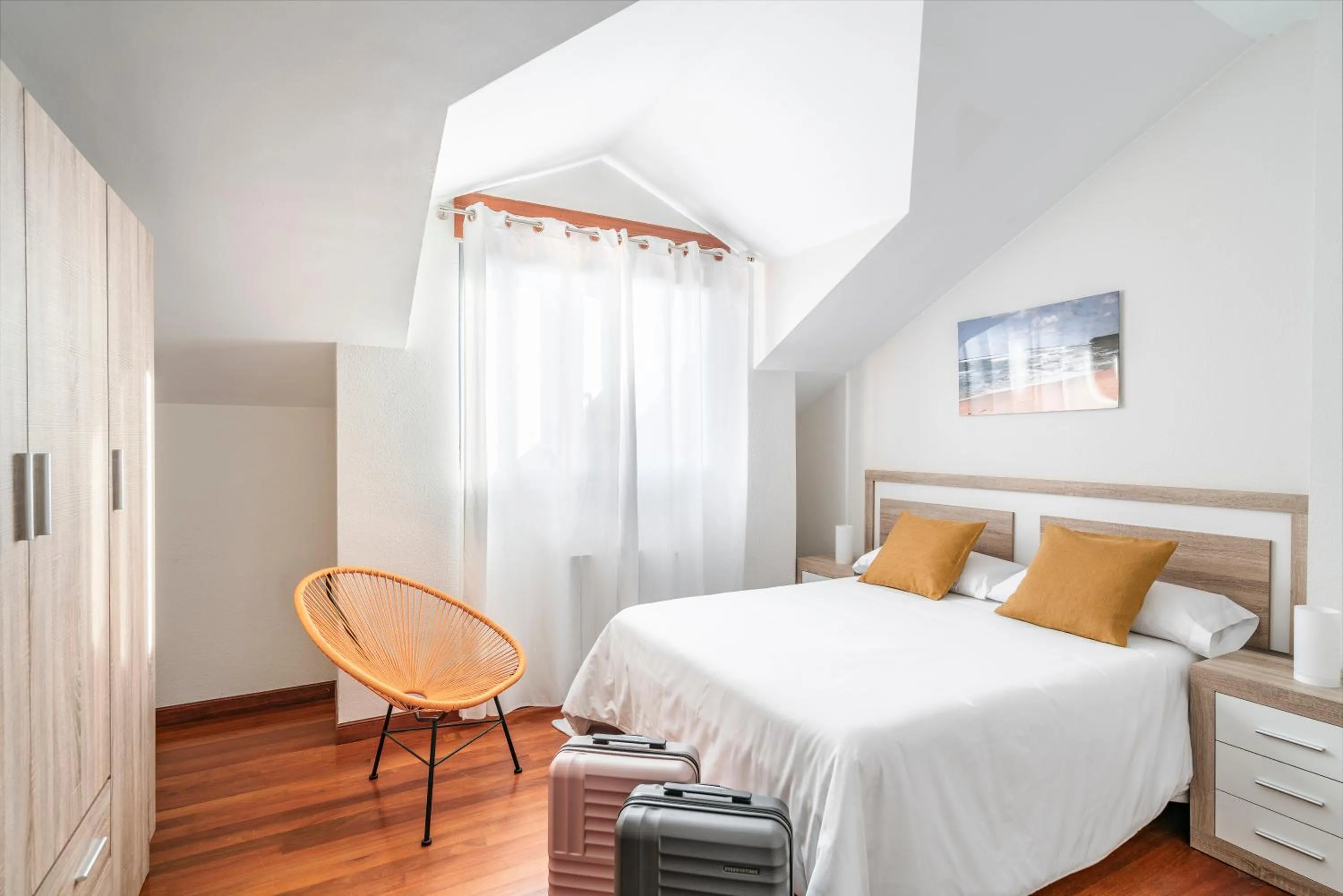 Bedroom, Bed in Apartamentos Alday