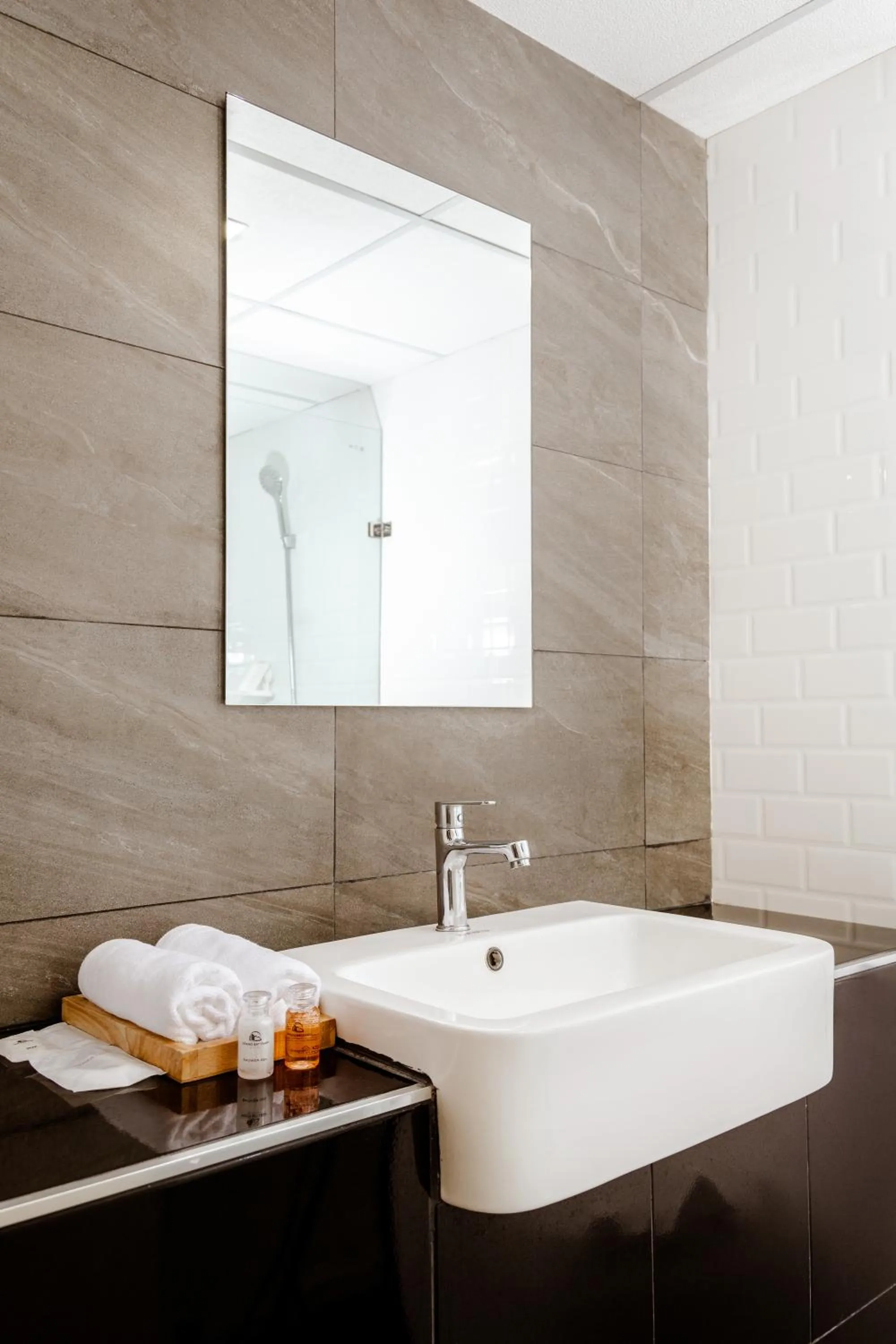 Bathroom in Grand Sattahip Hotel by BSH