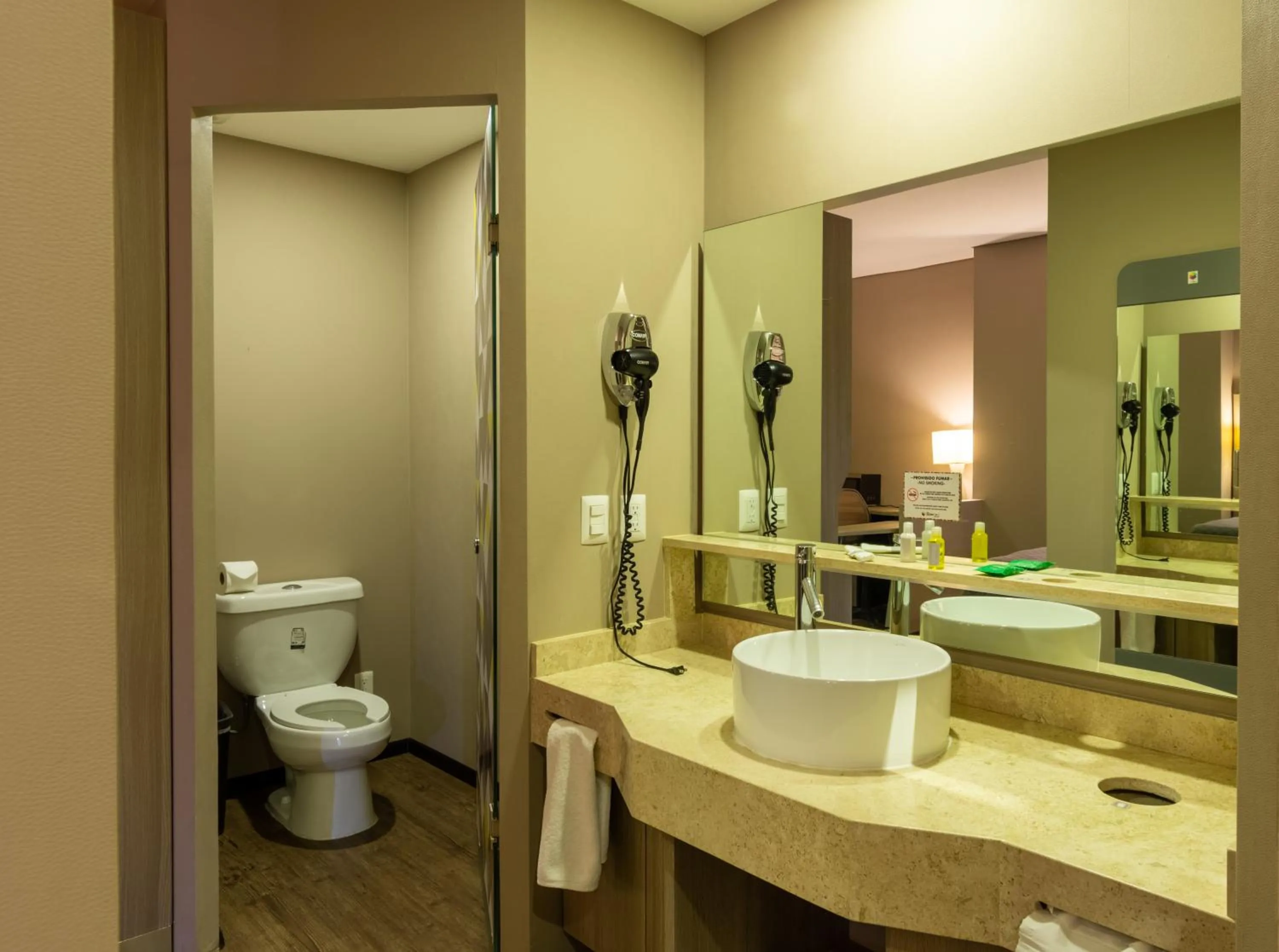 Bathroom in Hotel Glow Point - Mulza
