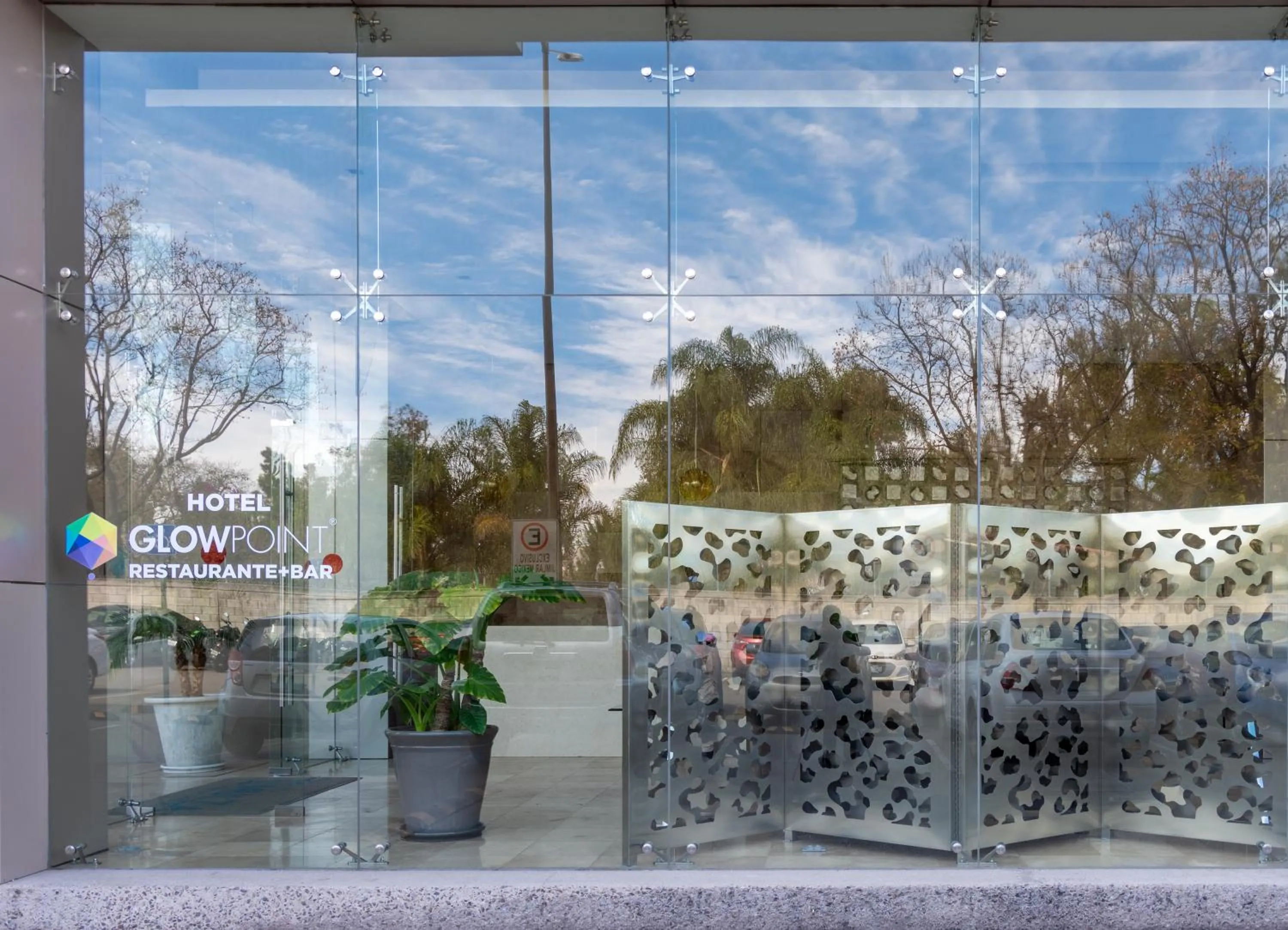 Facade/entrance in Hotel Glow Point - Mulza