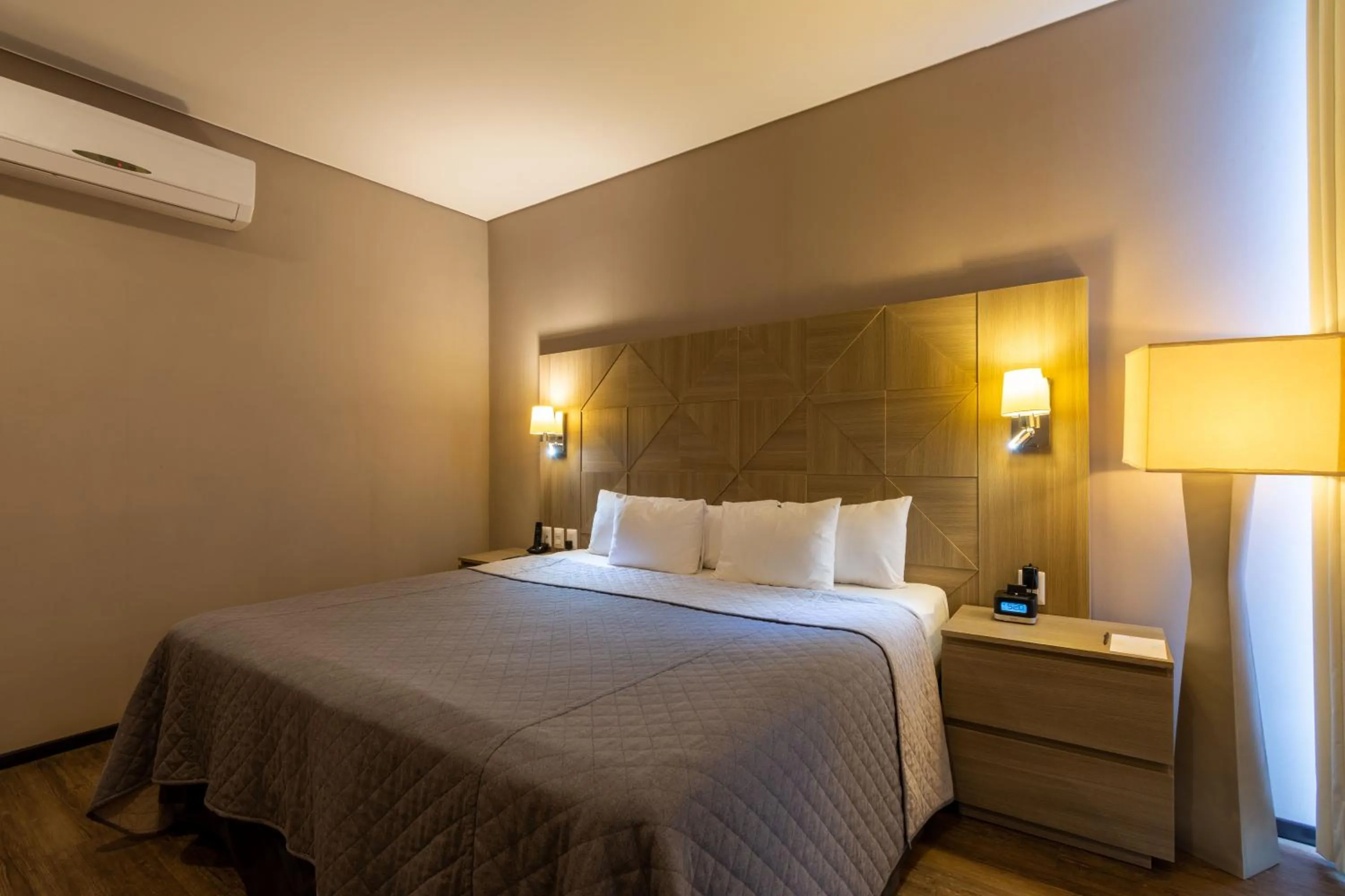 Photo of the whole room, Bed in Hotel Glow Point - Mulza