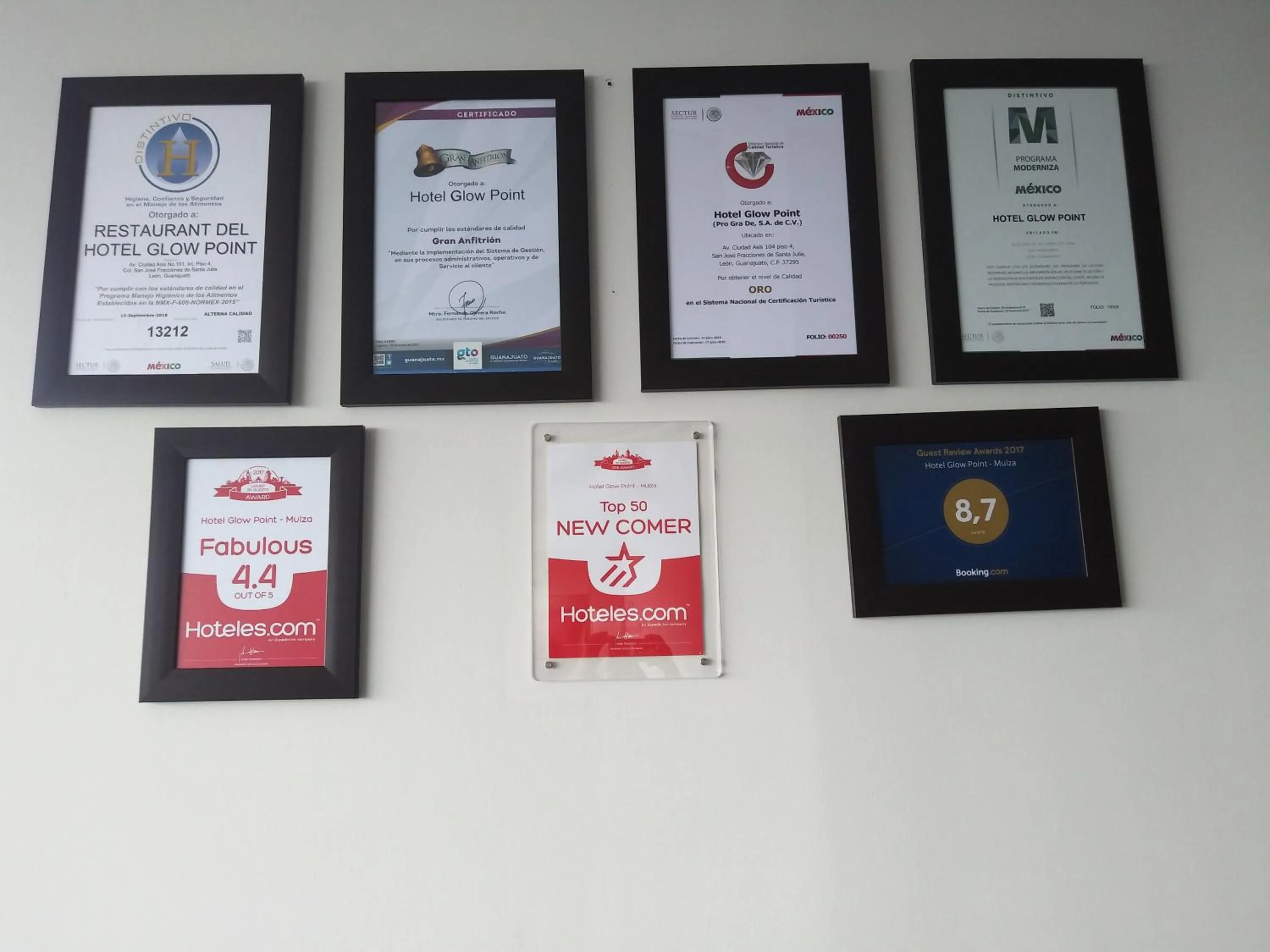 Certificate/Award in Hotel Glow Point - Mulza