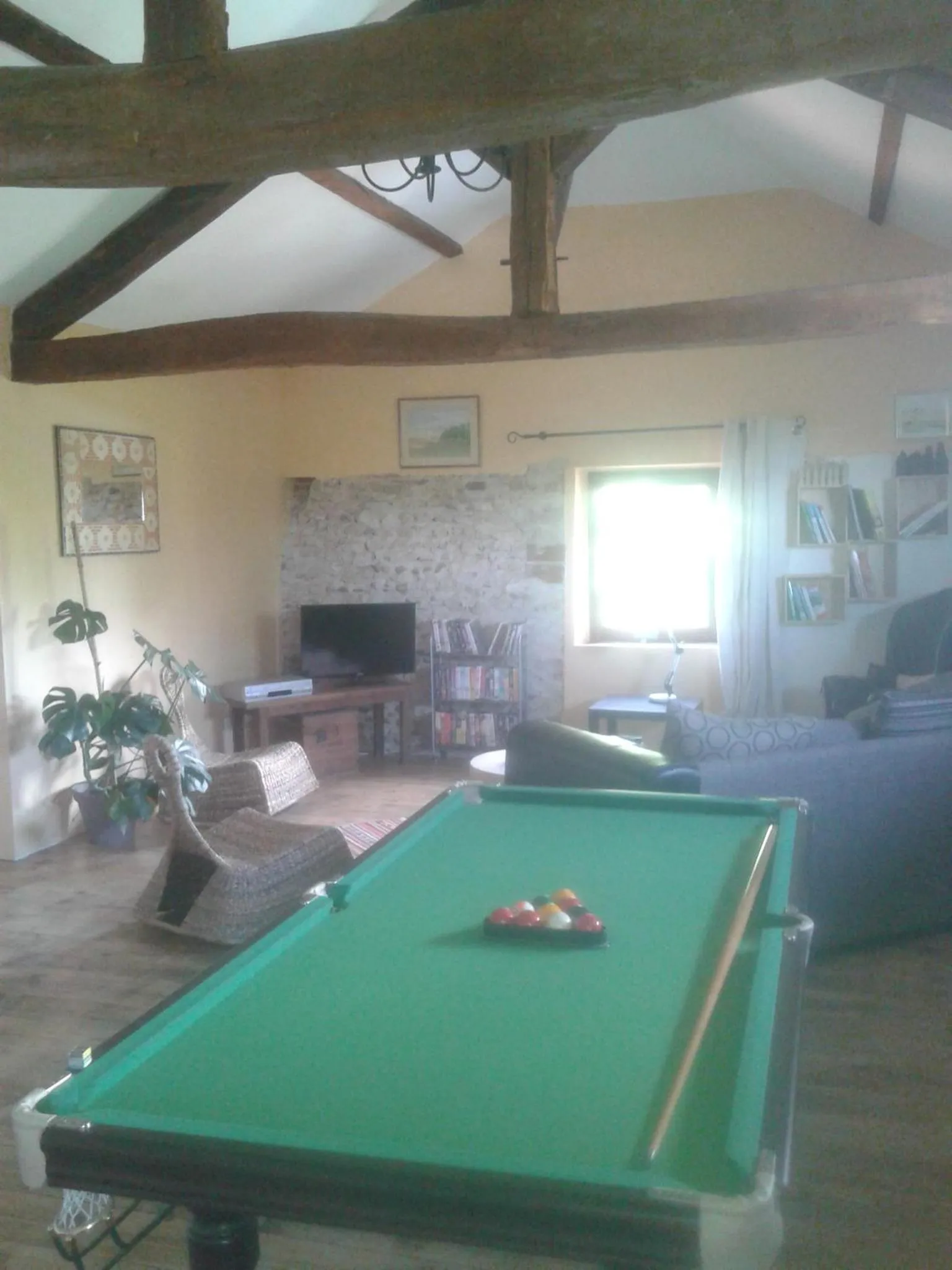 Communal lounge/ TV room in Viella Vacances