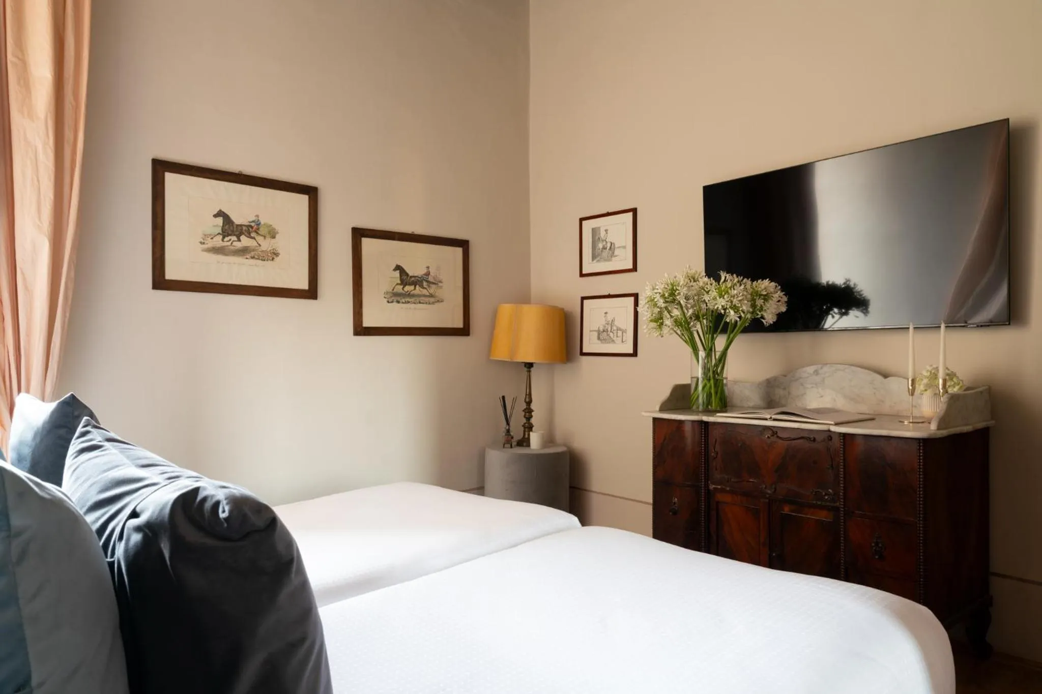 Bed in Loggiato Dei Serviti