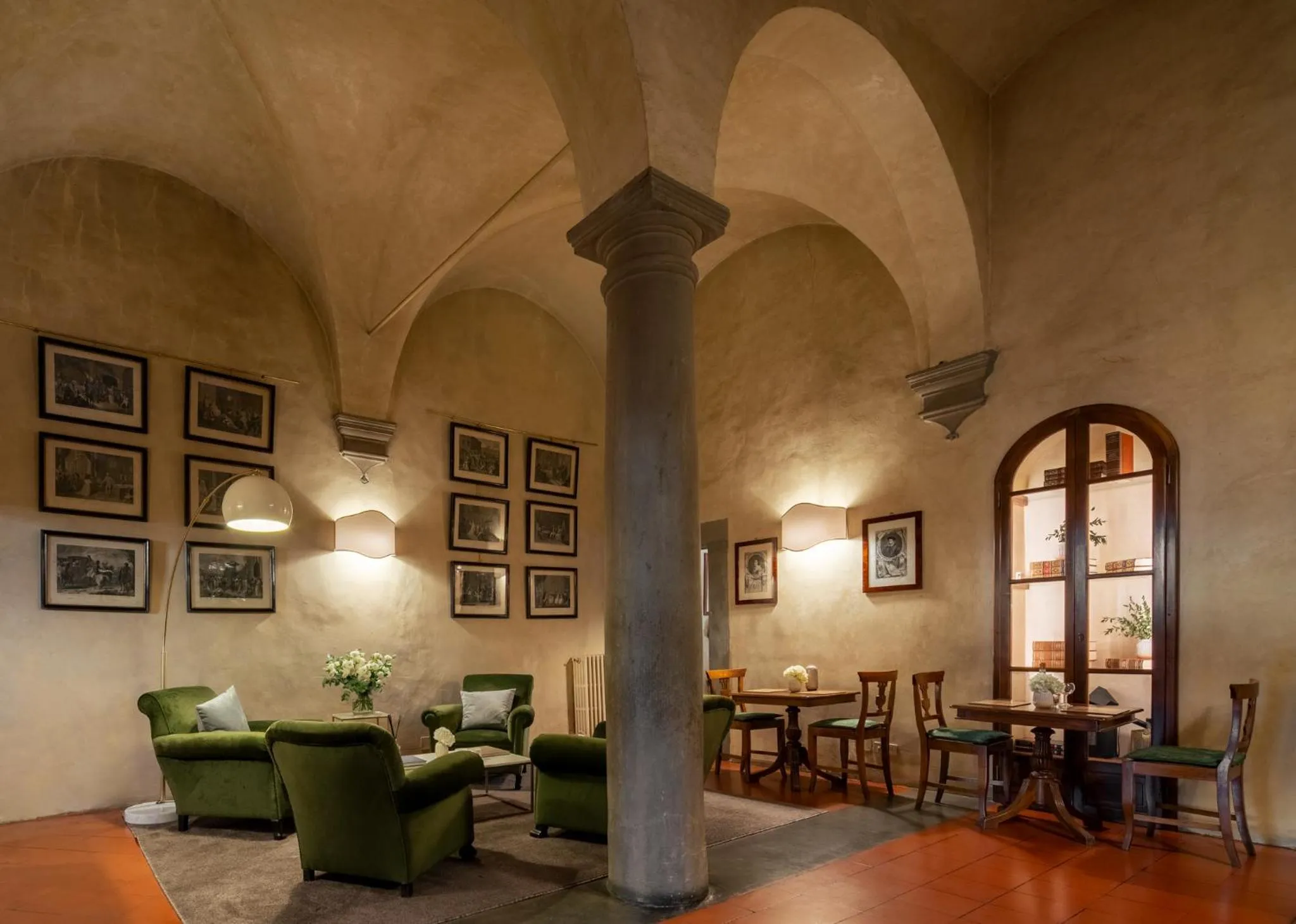 Lobby or reception in Loggiato Dei Serviti