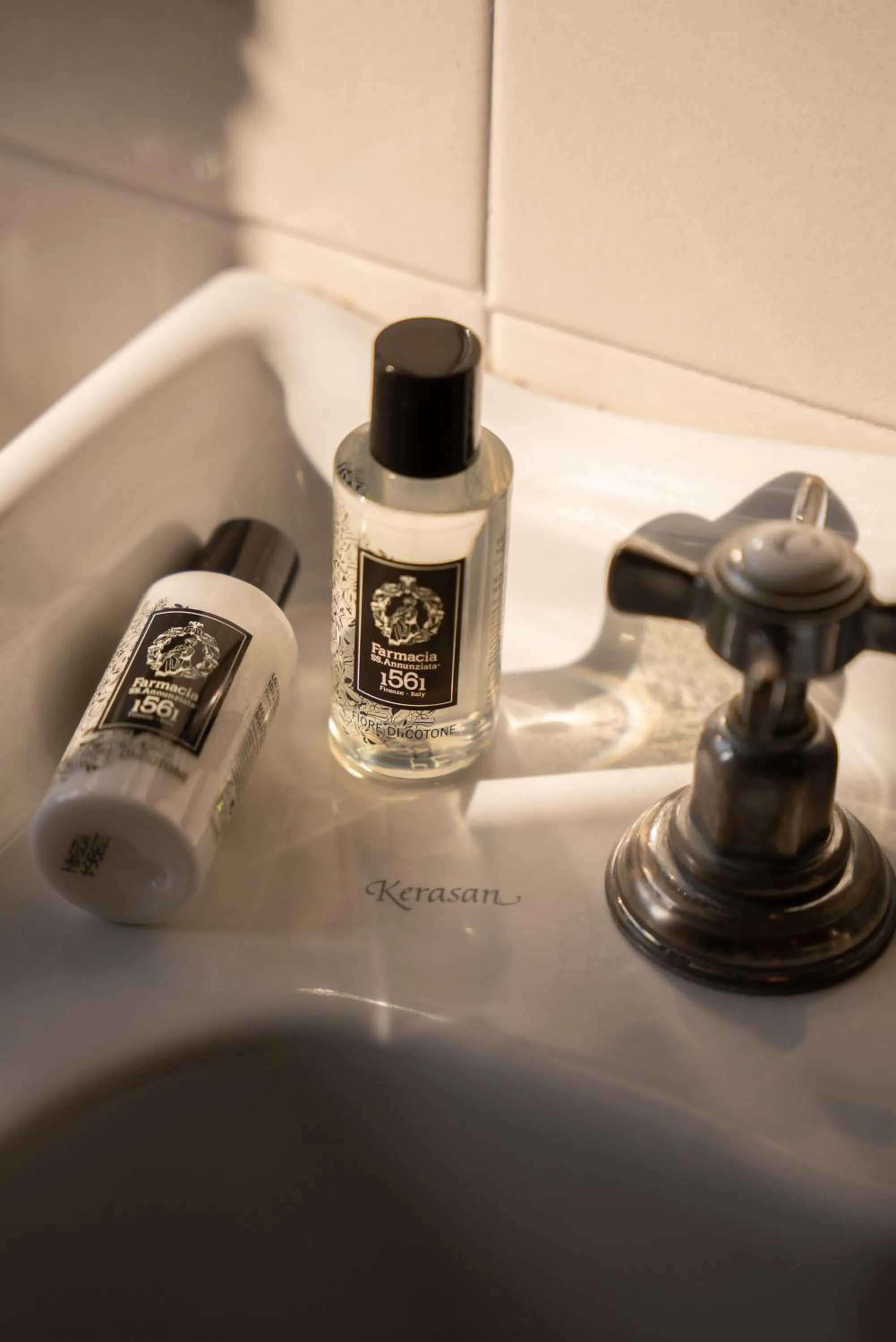 Bathroom in Loggiato Dei Serviti