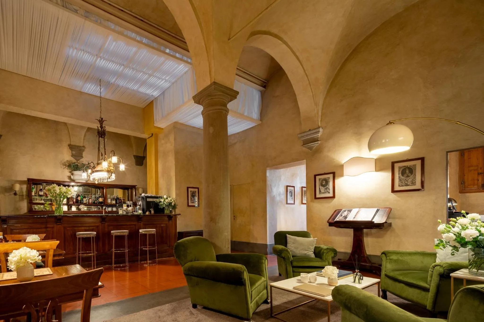 Seating area in Loggiato Dei Serviti