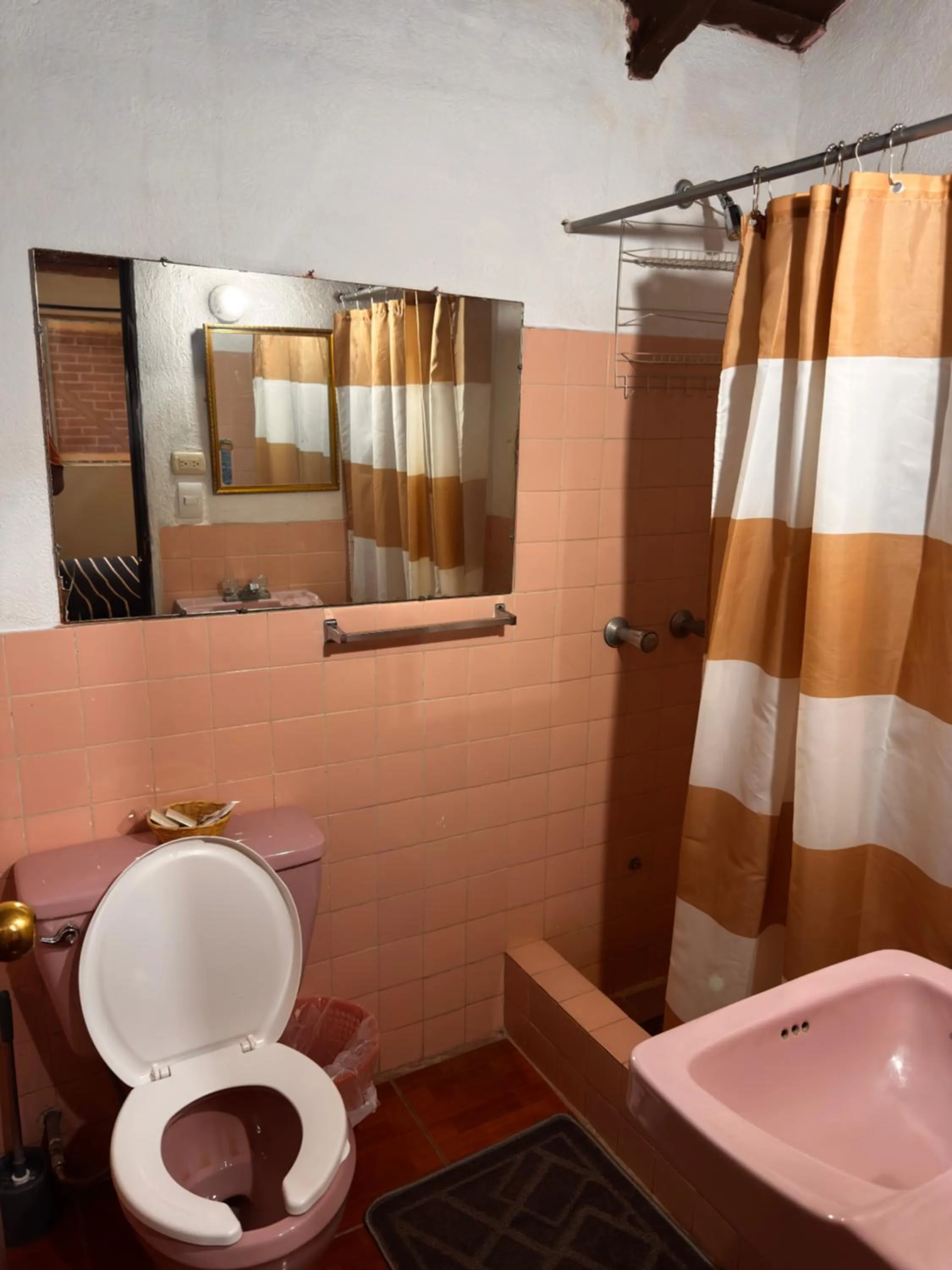 Shower in Hotel Hanna Resort