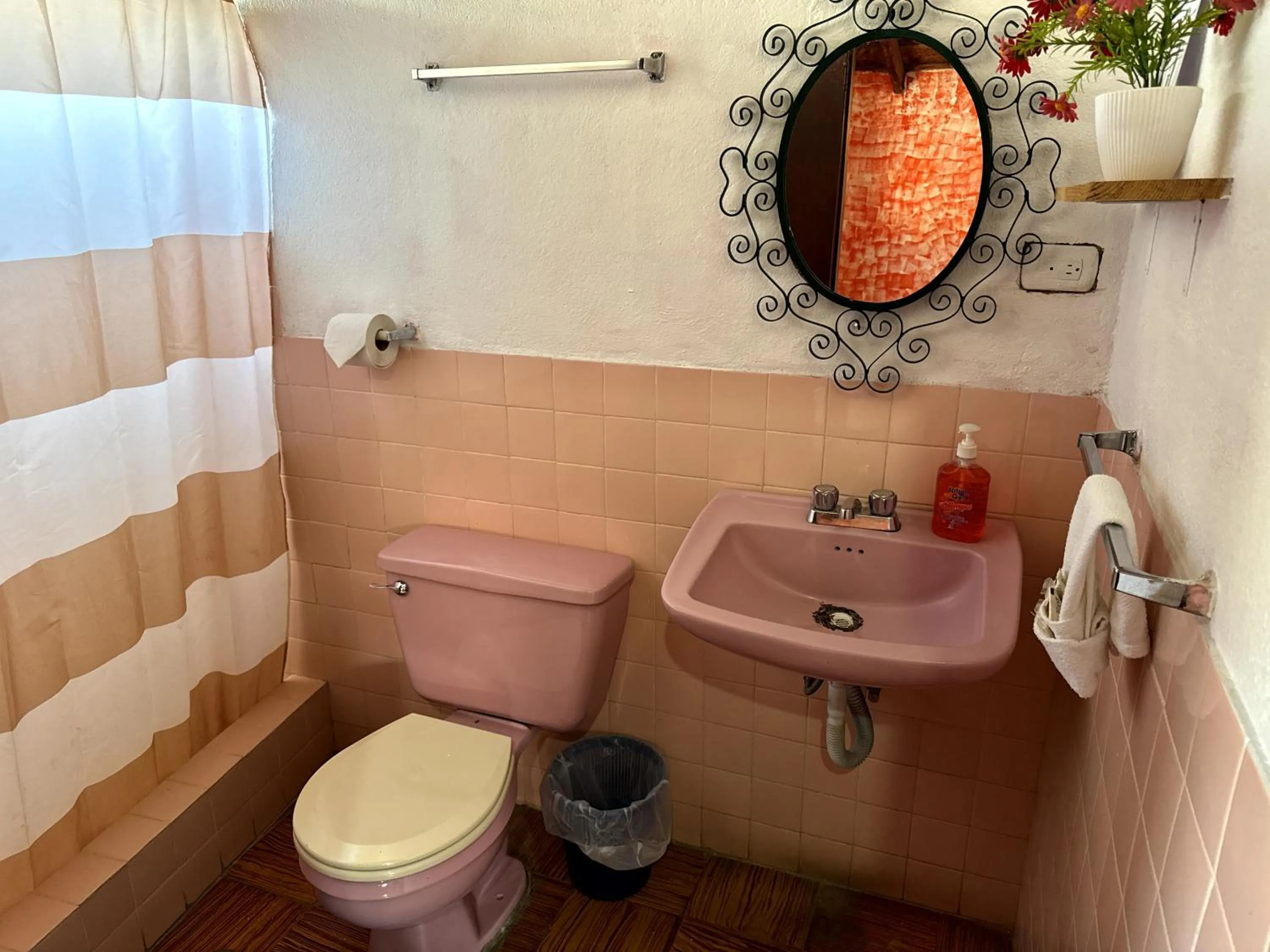 Toilet in Hotel Hanna Resort