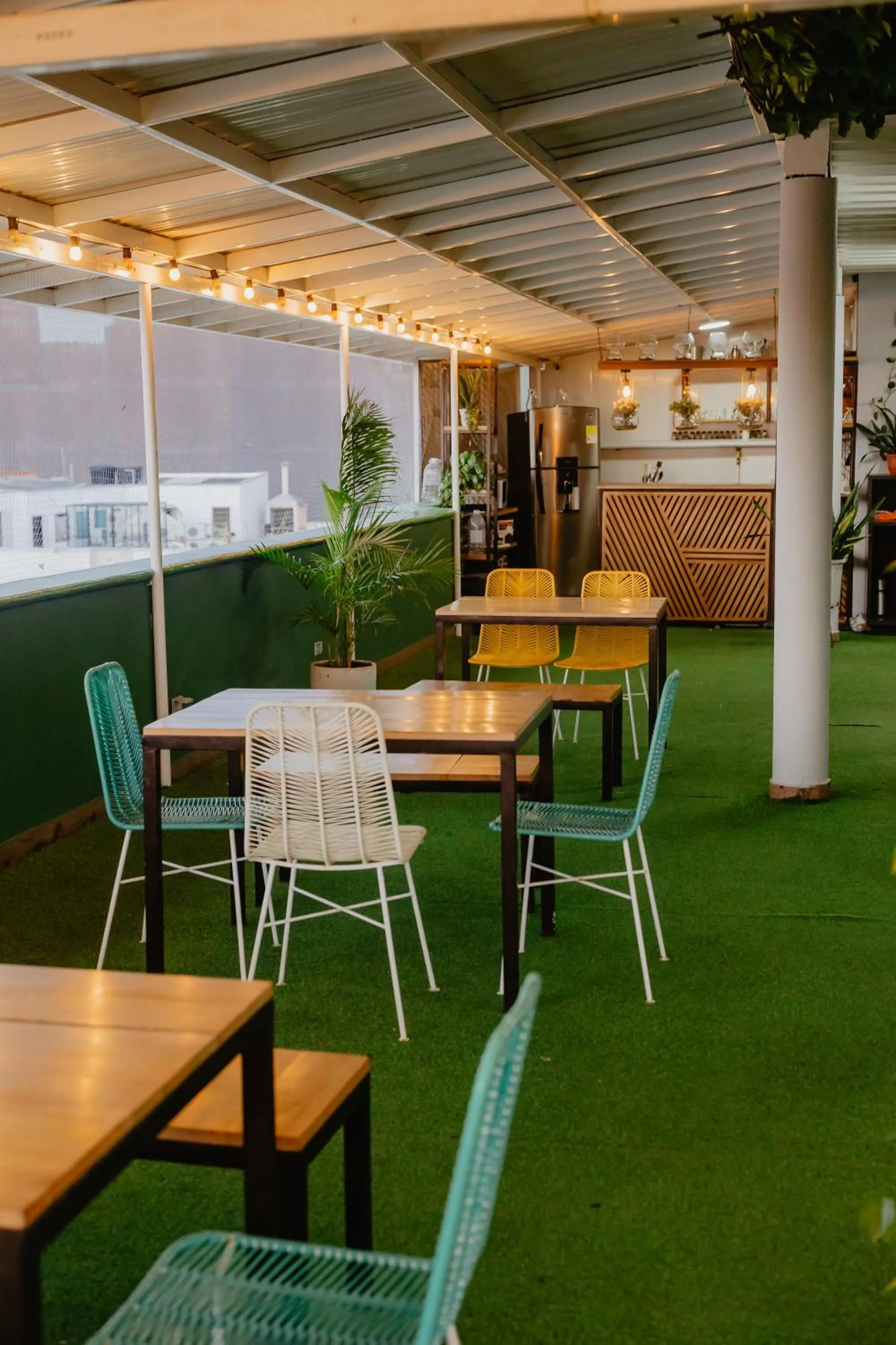 Restaurant/places to eat in Hotel Plataneras Plaza