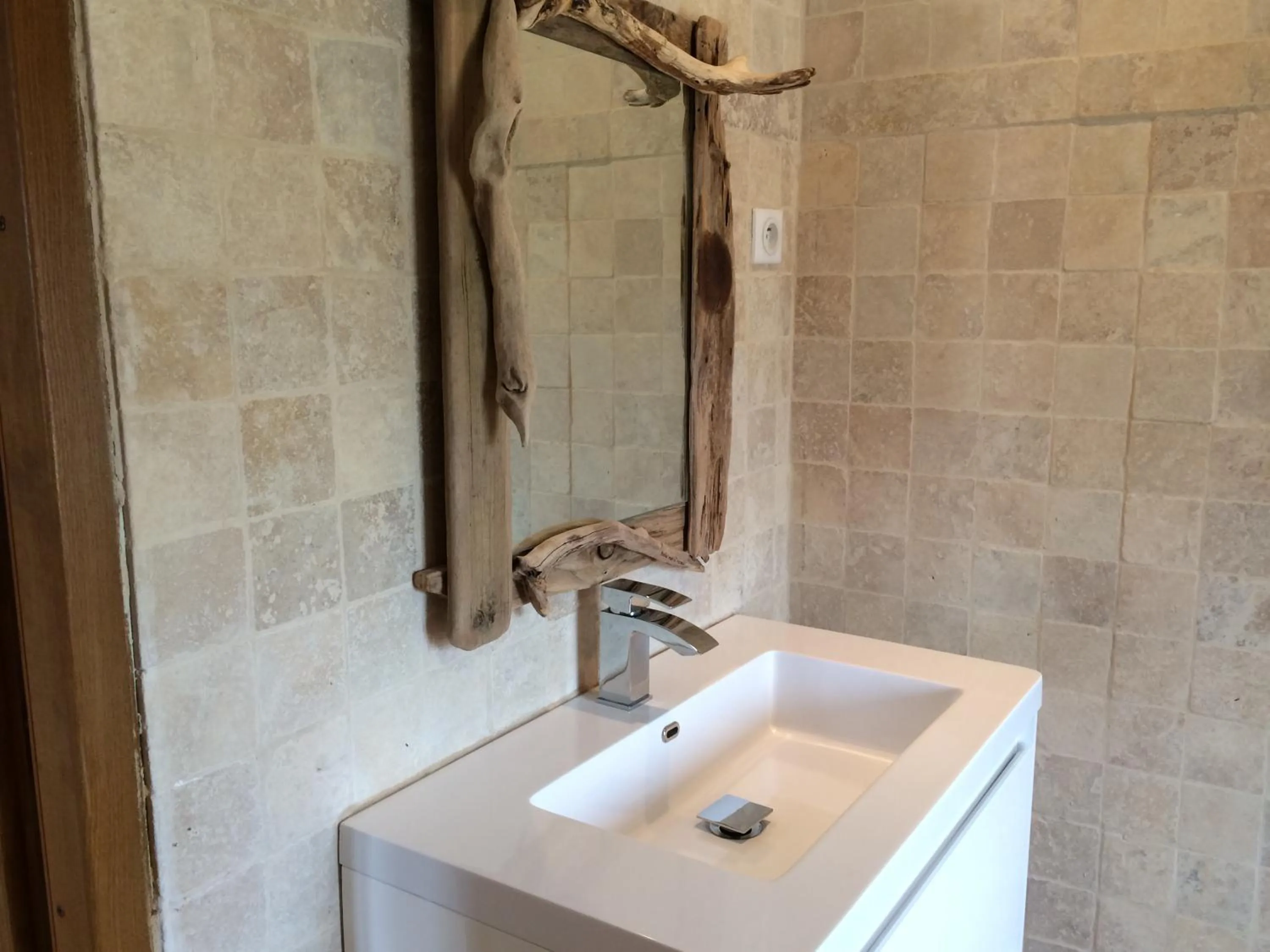 Bathroom in Manade des Baumelles