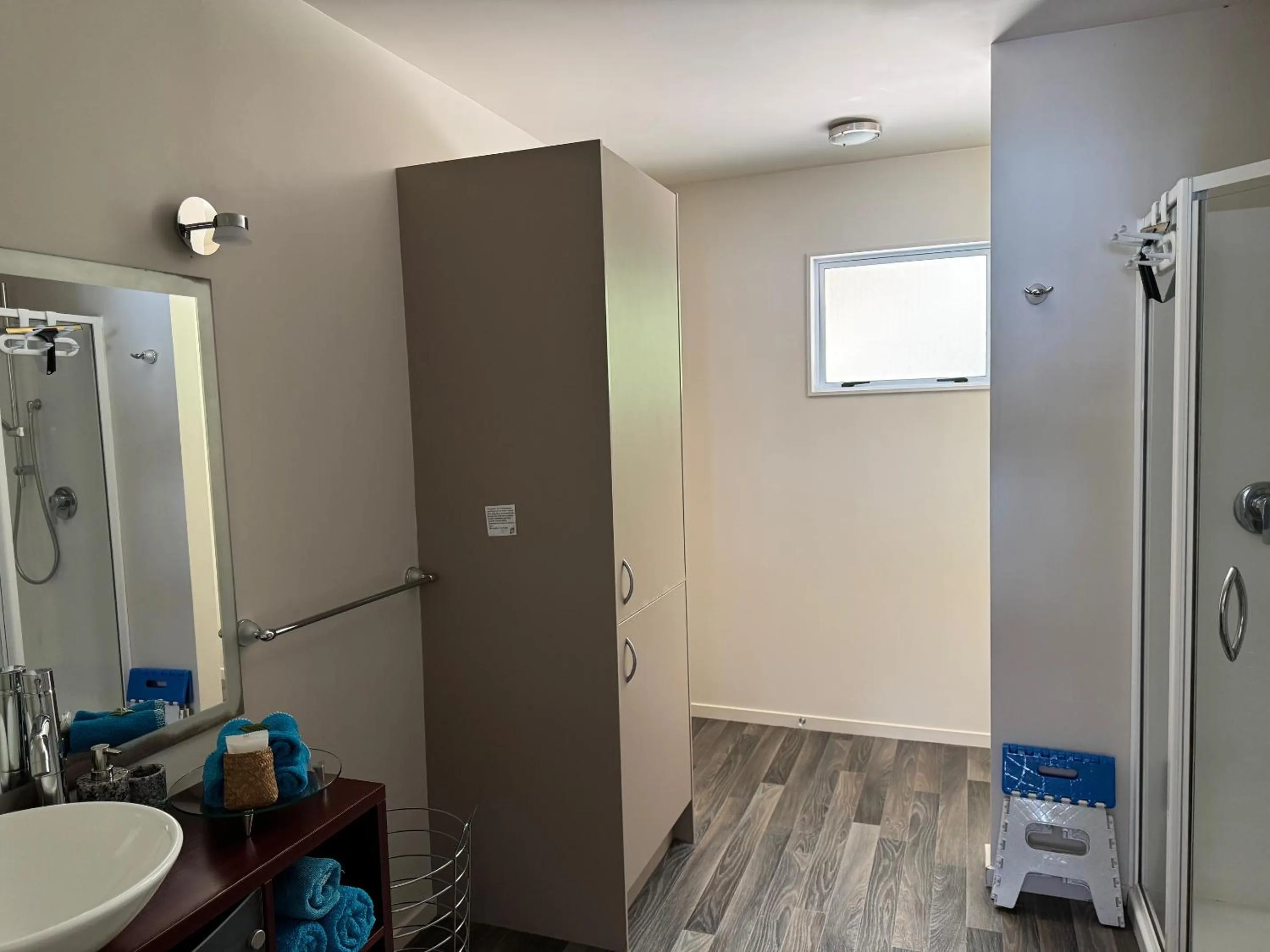 Bathroom in Te Mahia Bay Resort