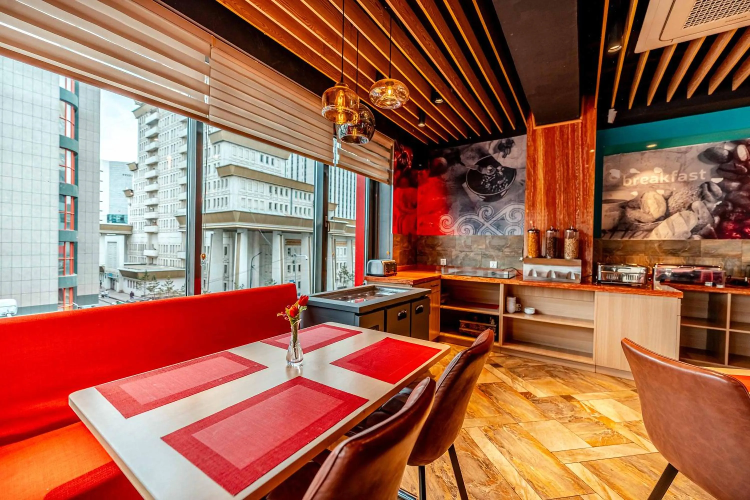 Lounge or bar in H9 Hotel Nine Ulaanbaatar