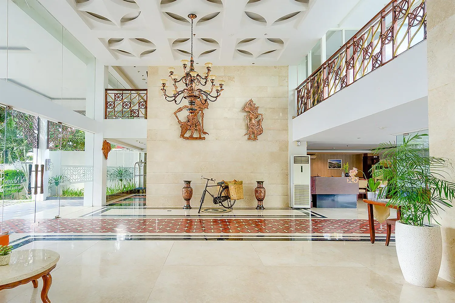 Lobby or reception in 1O1 URBAN Heritage Yogyakarta Lynn Prawirotaman