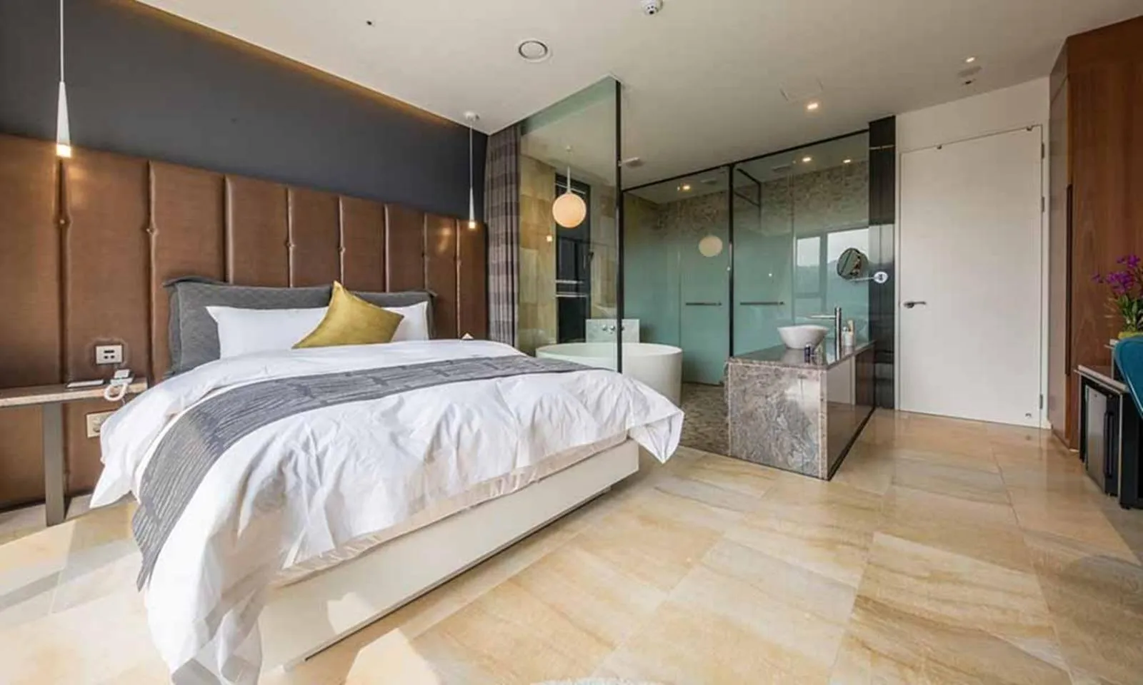 Bed in Dobong Hotel Bay204