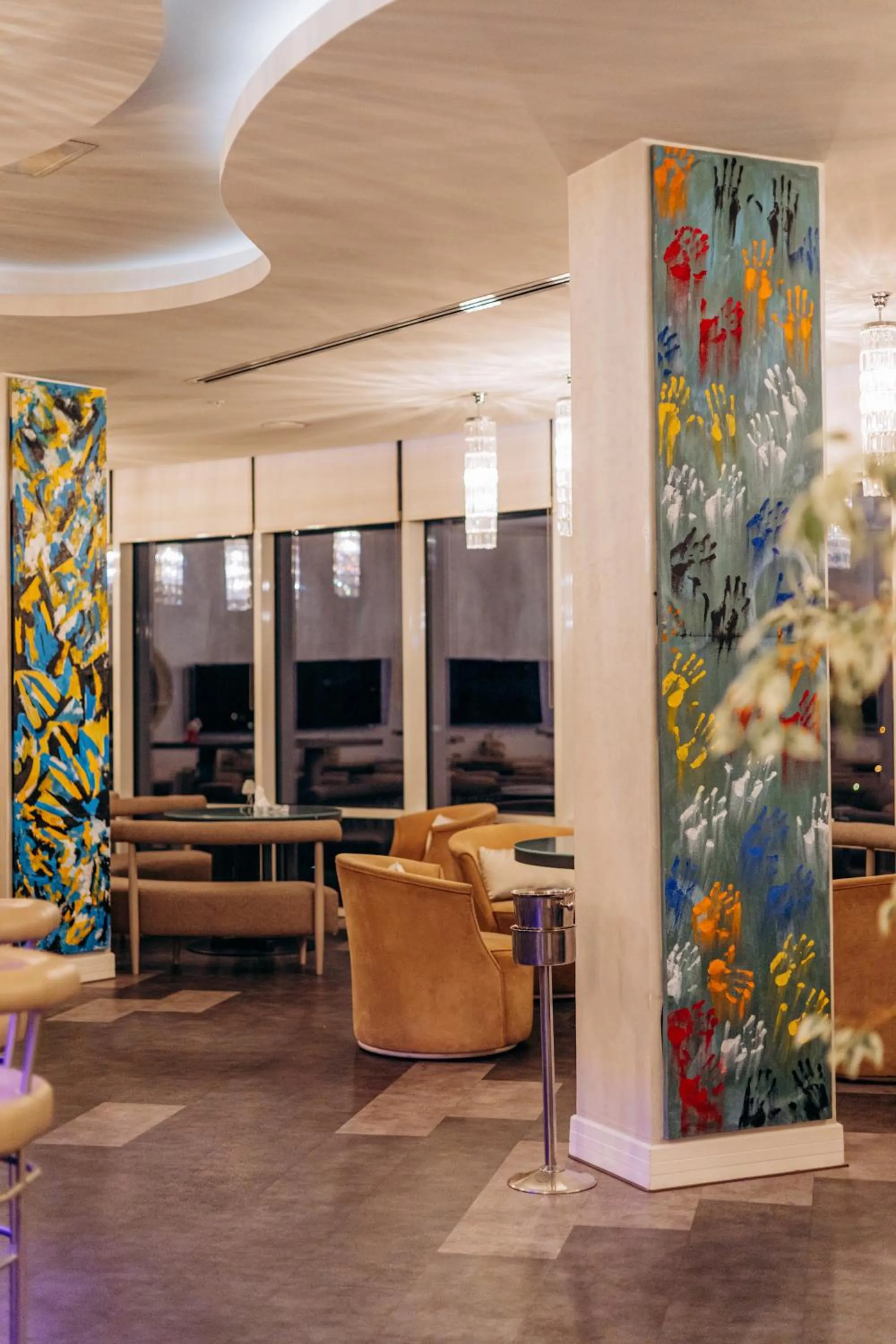 Restaurant/places to eat in Sahil Hotel Baku