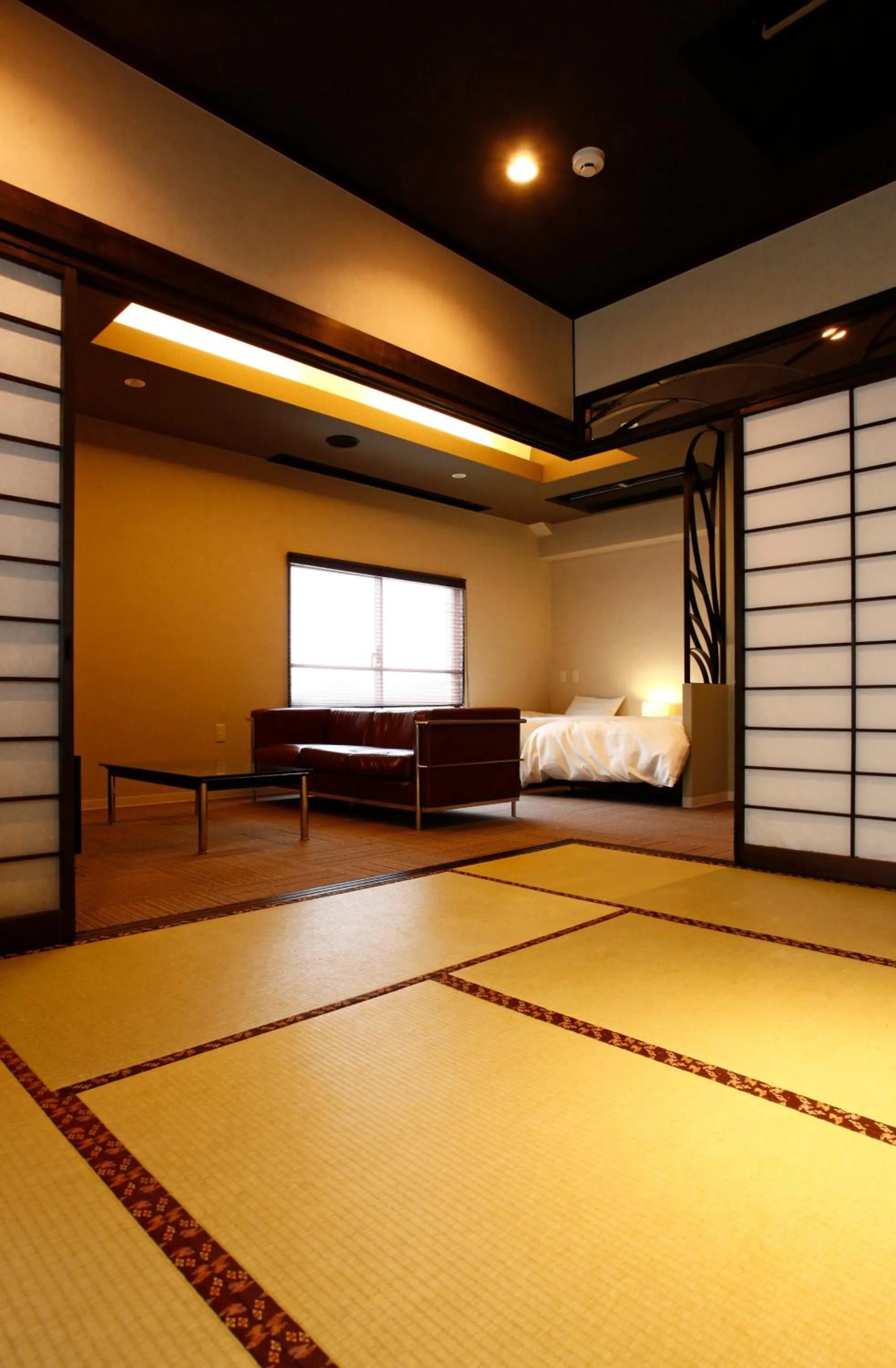 Bed in Hotel Shosenkaku Romankan