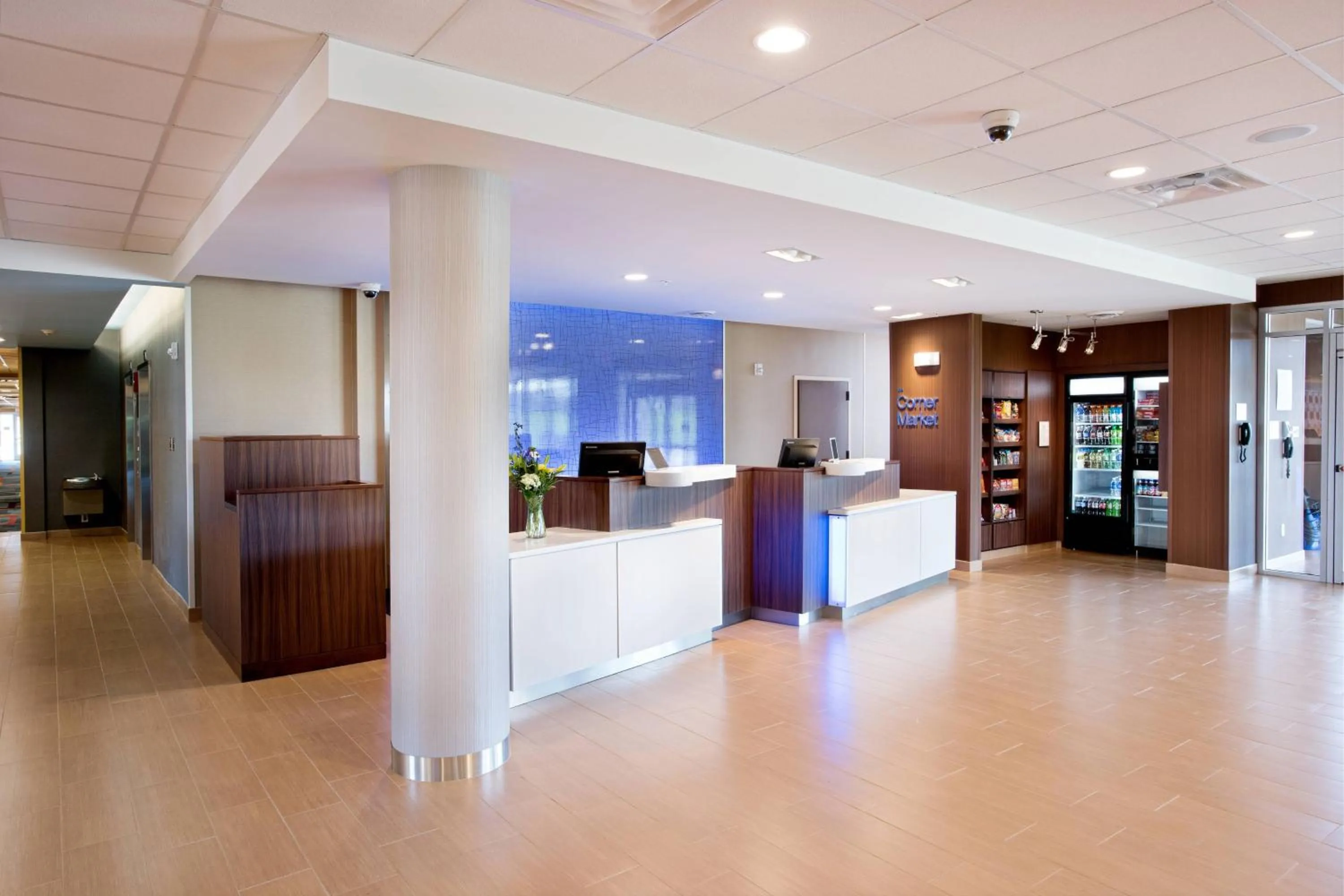 Lobby or reception in Fairfield Inn & Suites by Marriott Rochester Mayo Clinic Area/Saint Marys