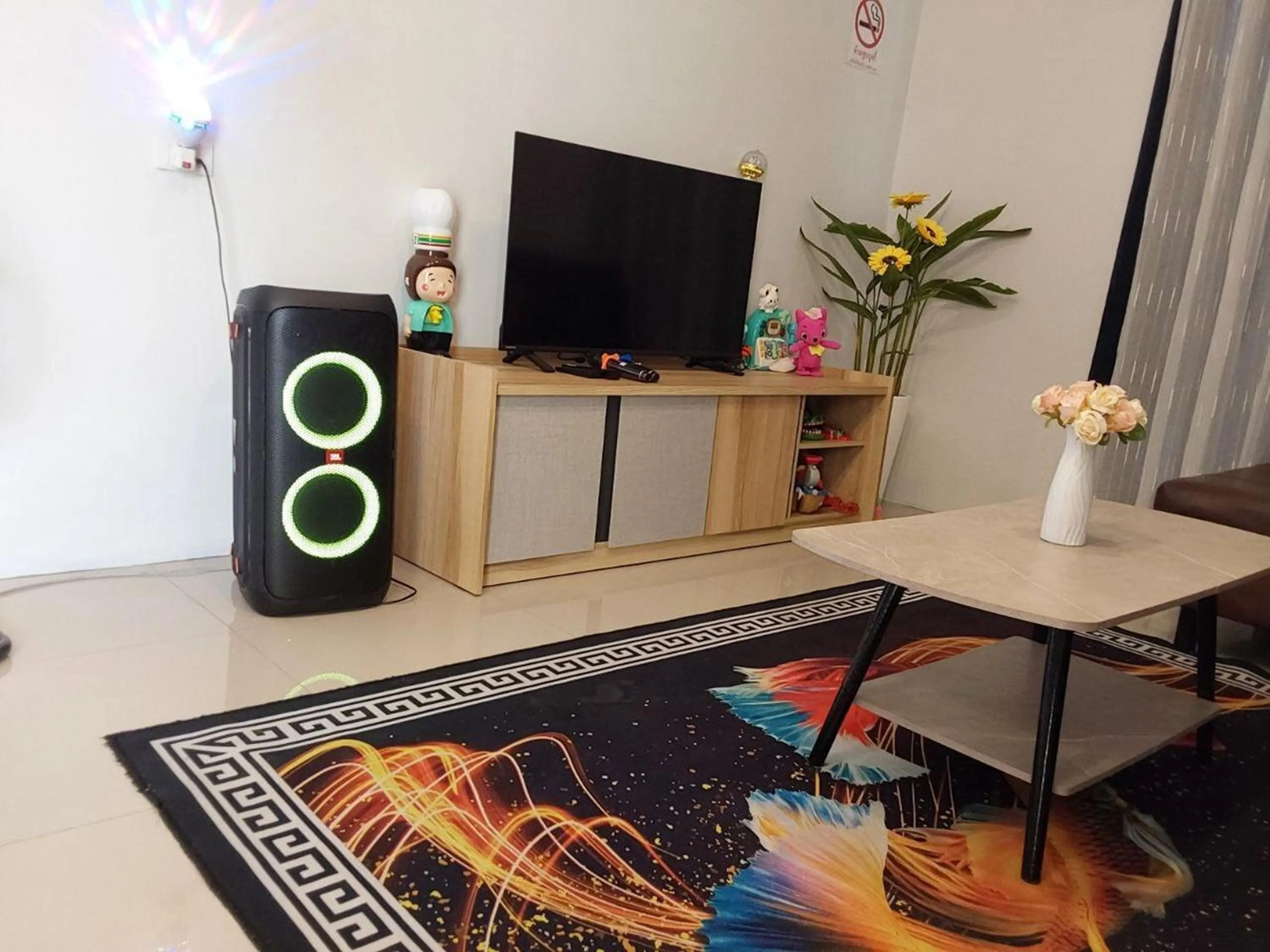 TV and multimedia in Suksabai Raiwan and Pool Villa