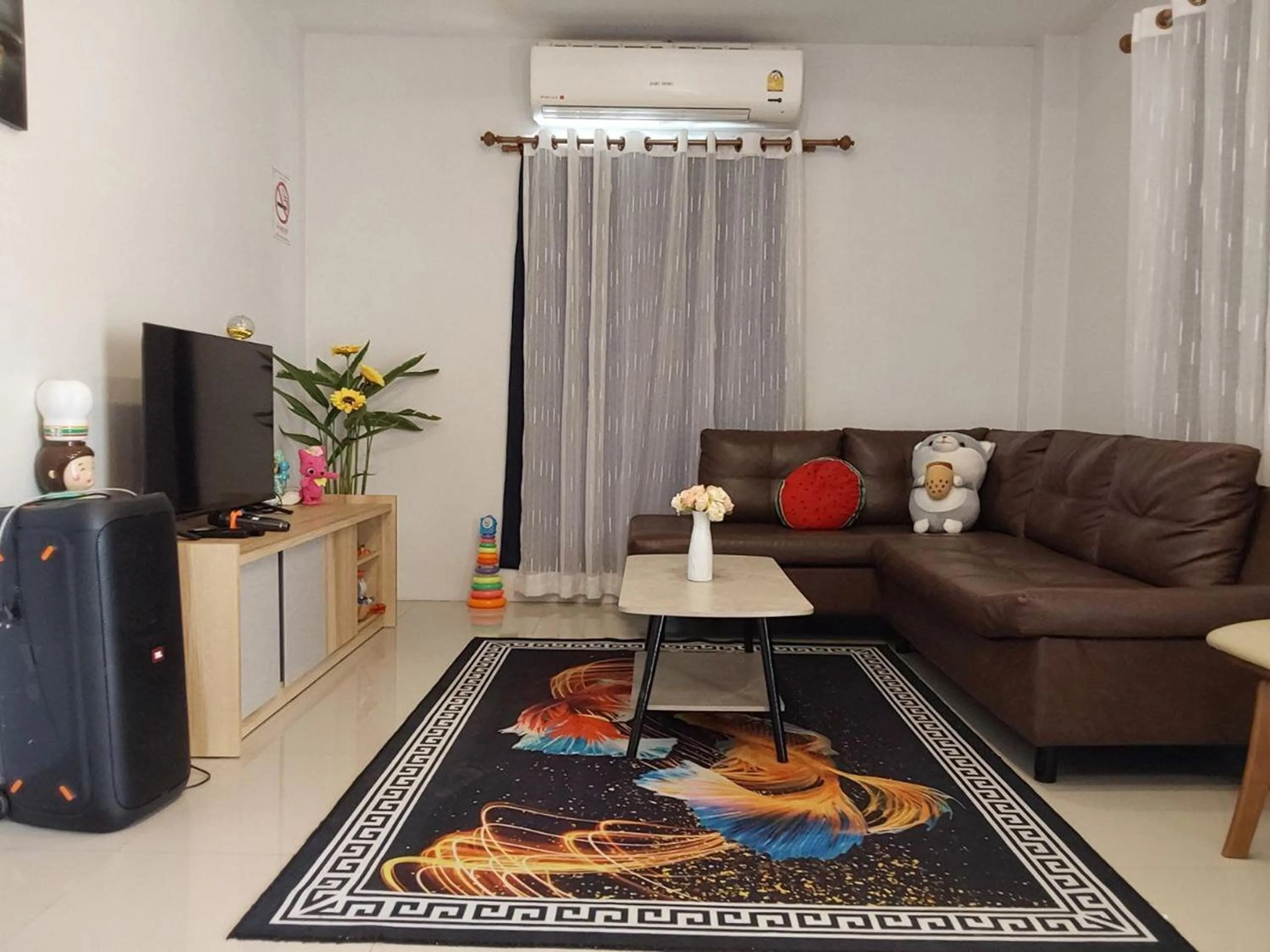 TV and multimedia in Suksabai Raiwan and Pool Villa