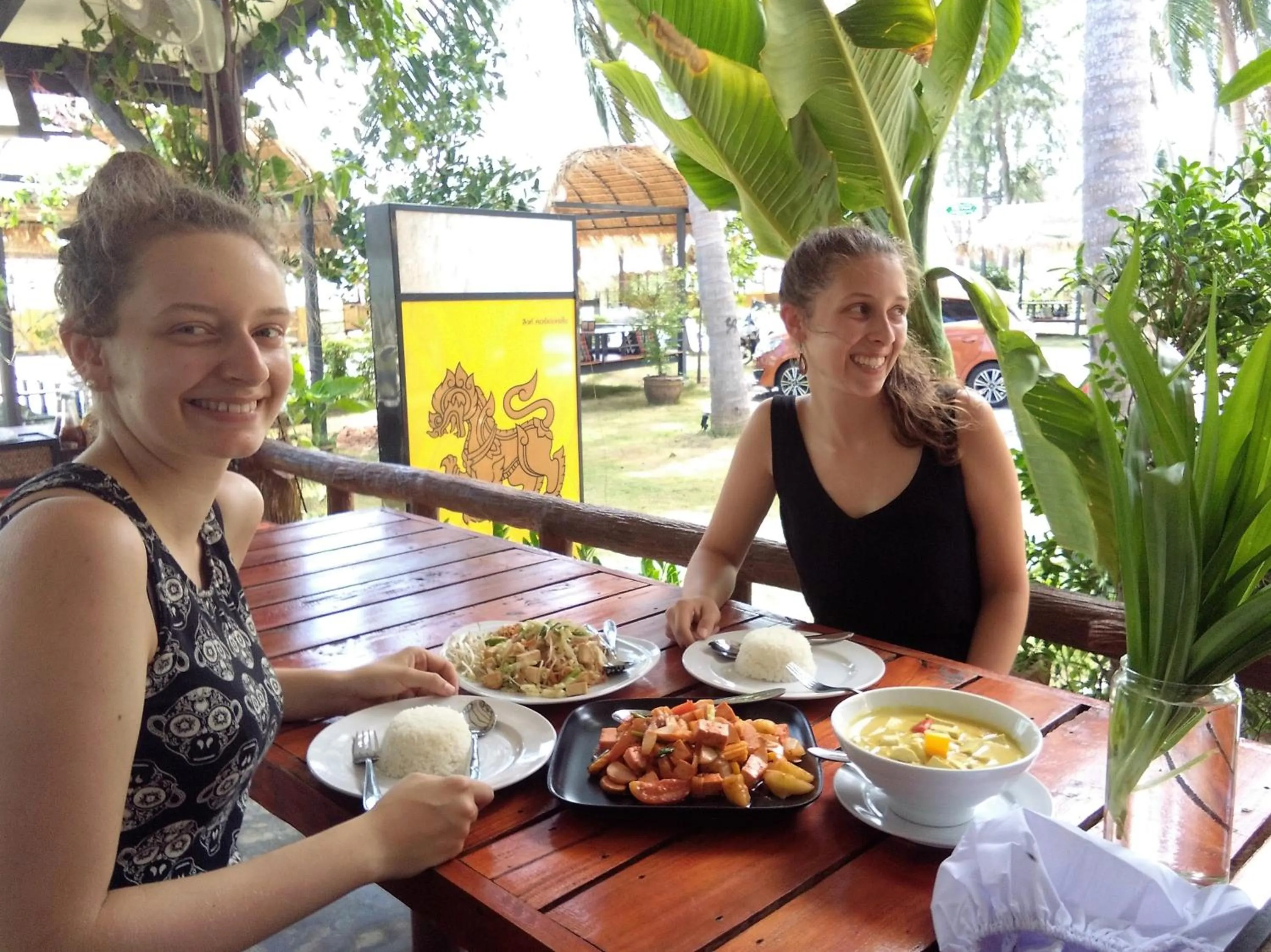 Restaurant/places to eat in The Ford SunSet Beach Resort