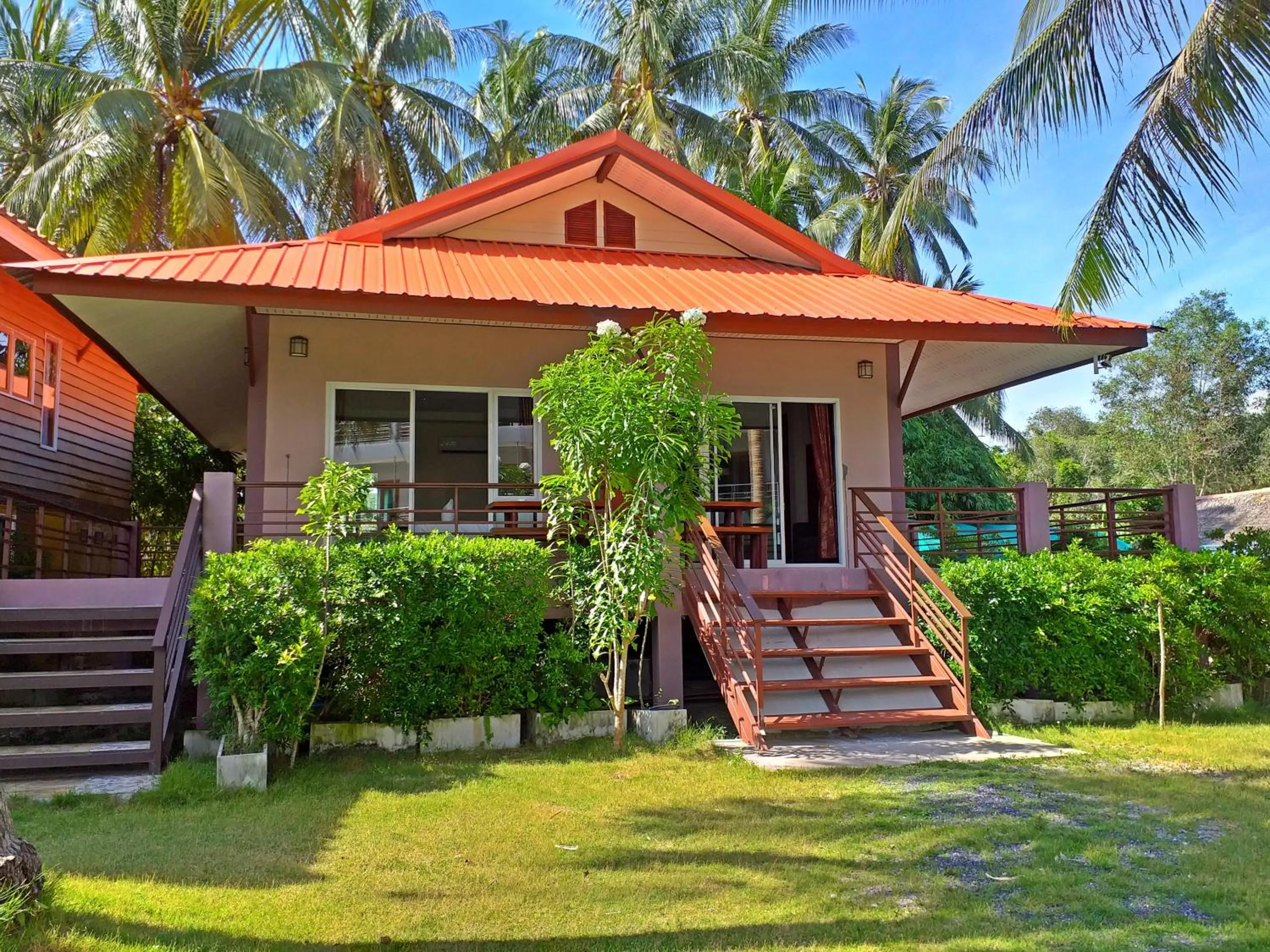 Restaurant/places to eat in The Ford SunSet Beach Resort