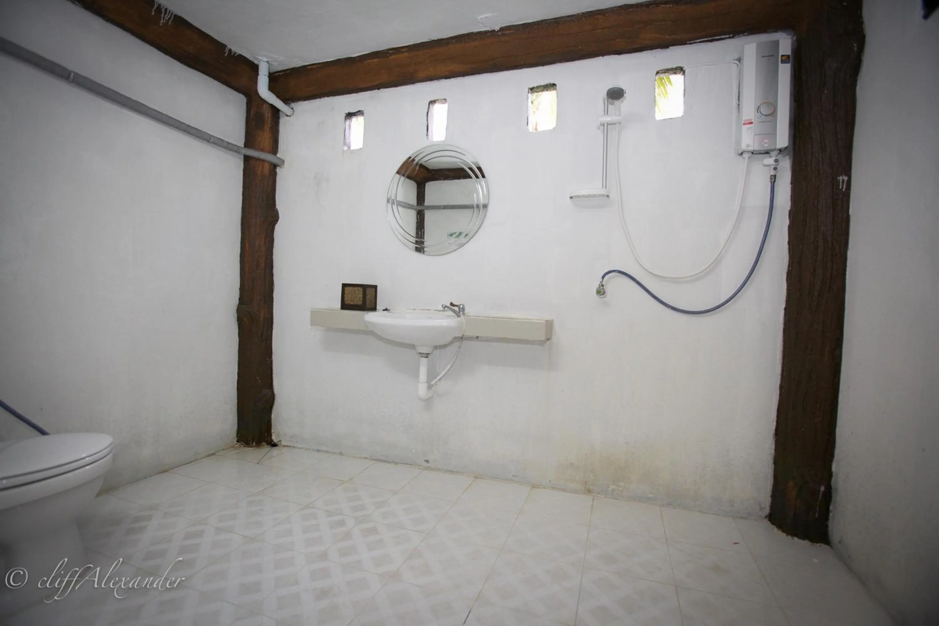 Shower in The Ford SunSet Beach Resort